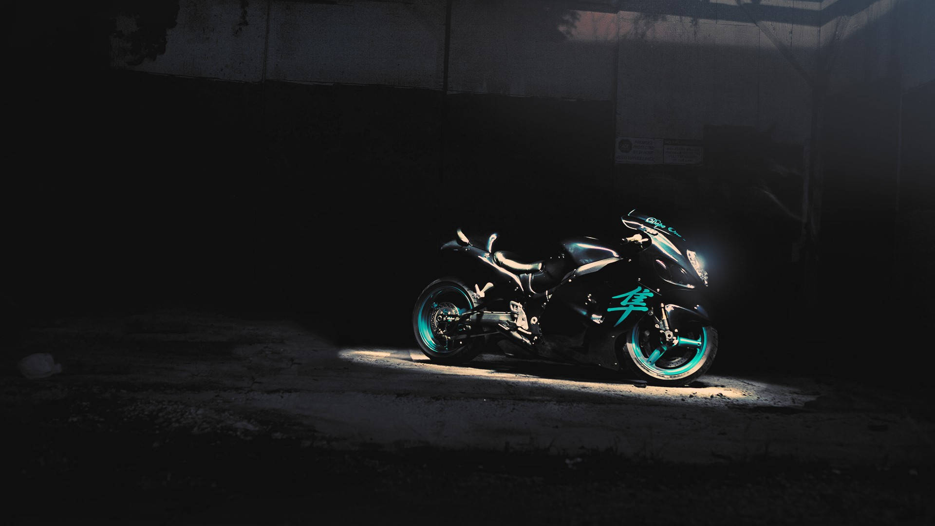 Cool Racing Hayabusa Bike In The Dark Wallpaper