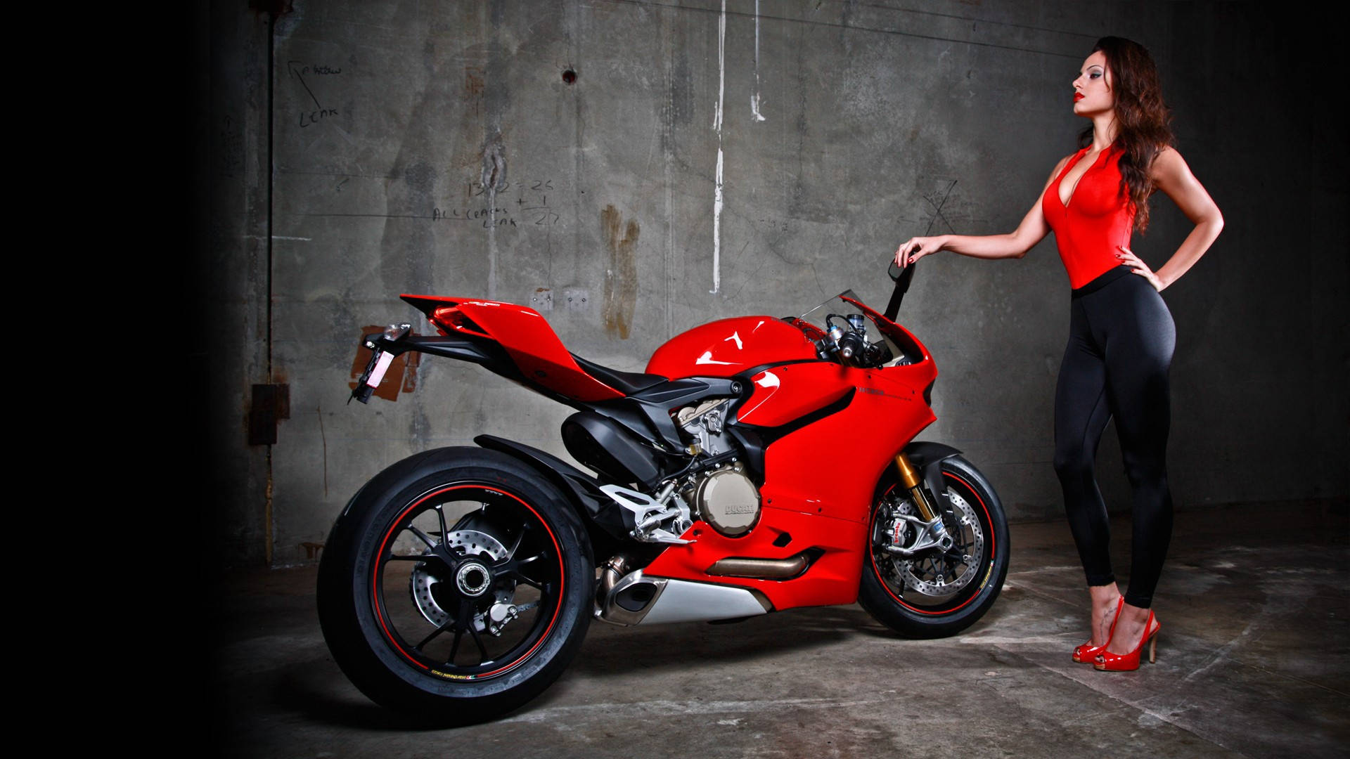 Ducati 1199 Panigale Cool Bike With Model Wallpaper