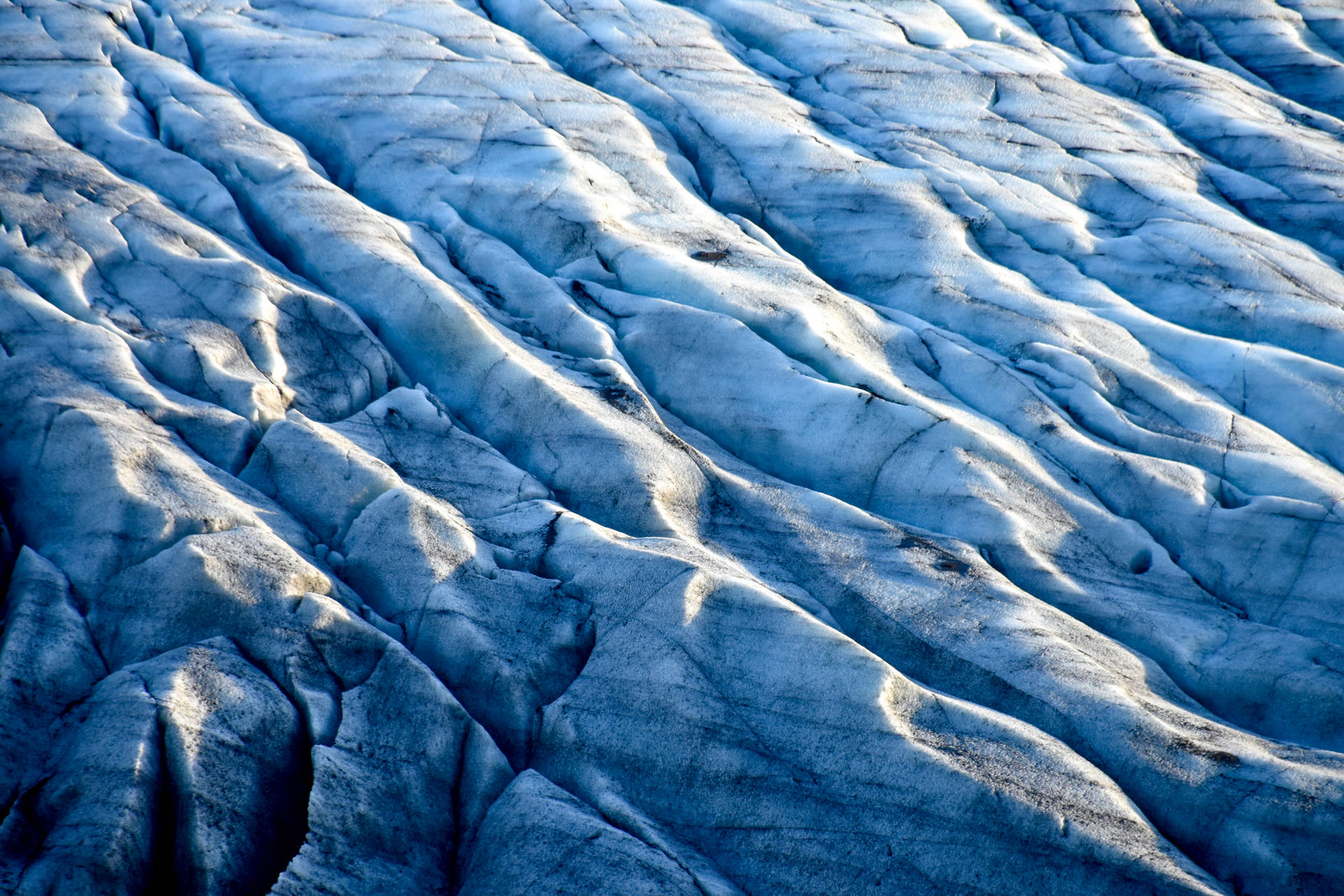 Cool Blue White Glacier Landscape Wallpaper