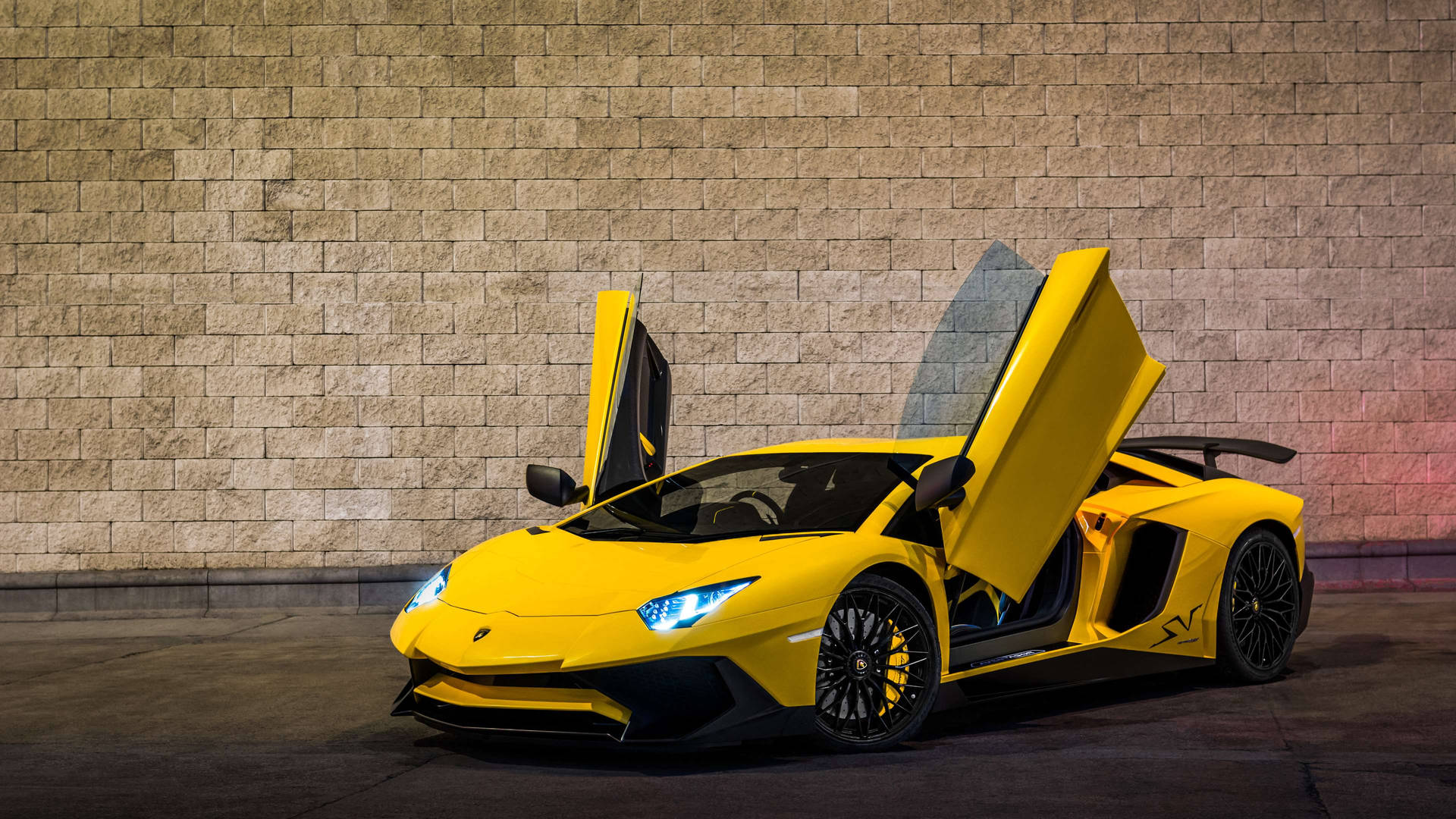 Auto Fantastiche: Lamborghini Moderna Giallo Canarino Sfondo