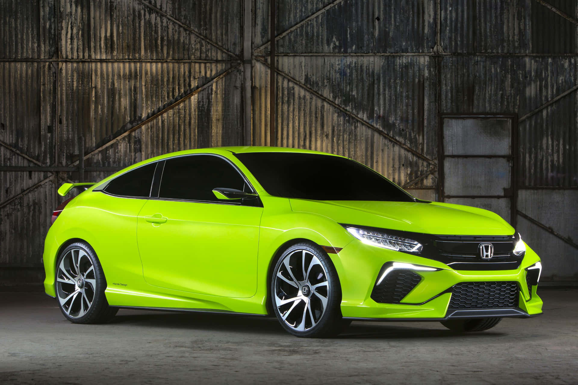 Der2020 Honda Civic Coupe Wird In Limettengrün Gezeigt.