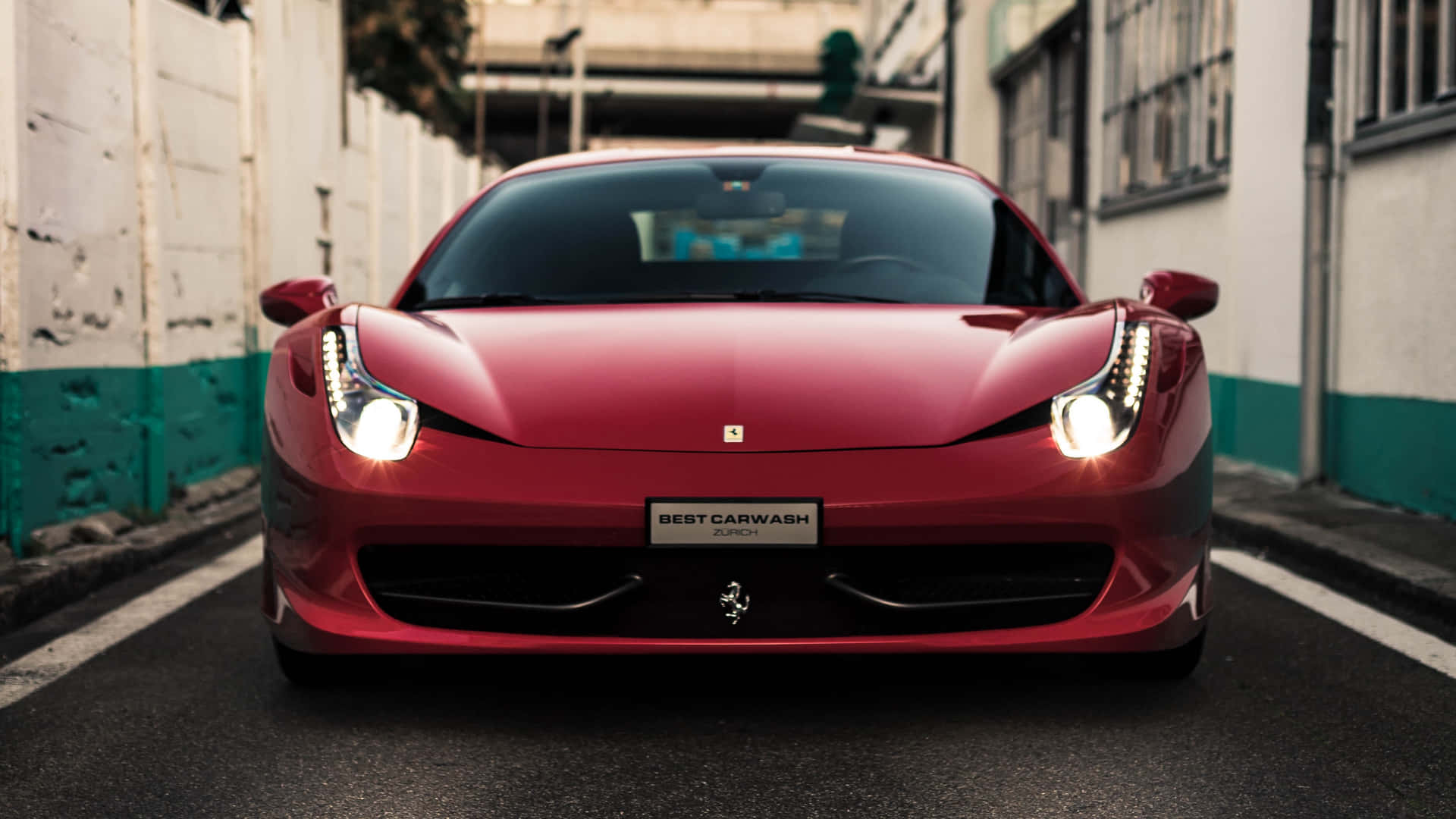 Kør i luksus med cool Ferrari-biler Wallpaper