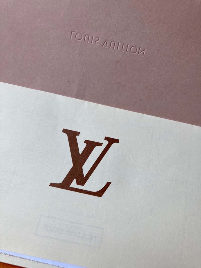 Kännexklusiviteten Med Coola Louis Vuitton-accessoarer Wallpaper