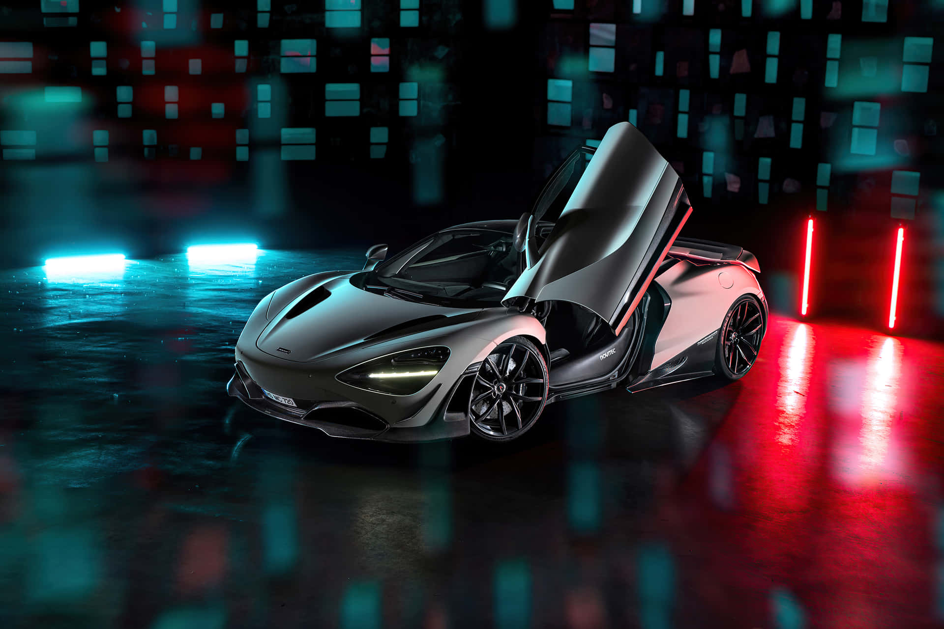 “Experience the cool power of a McLaren” Wallpaper