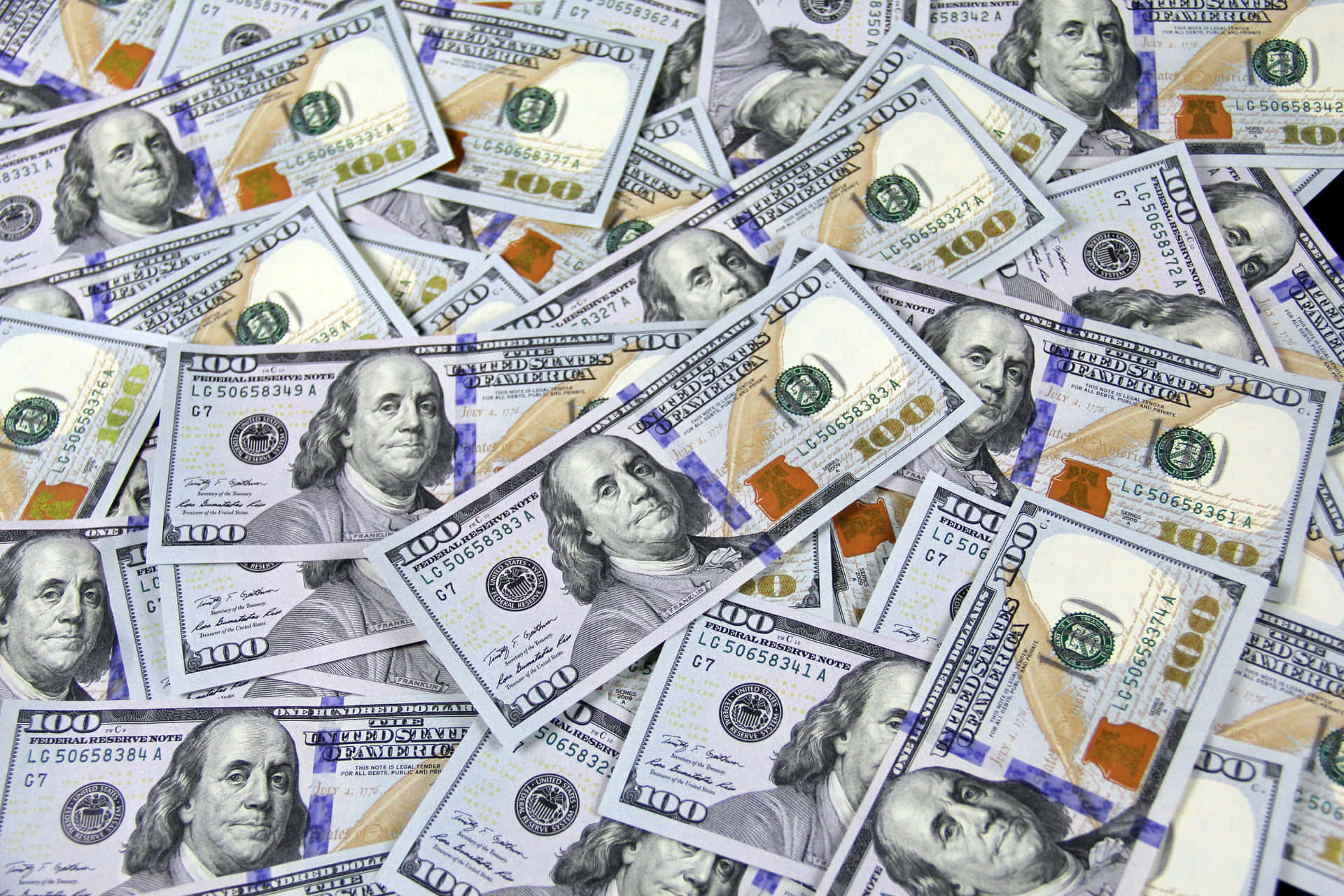 Stablede Cool Money - Drømmen om økonomisk frihed Wallpaper