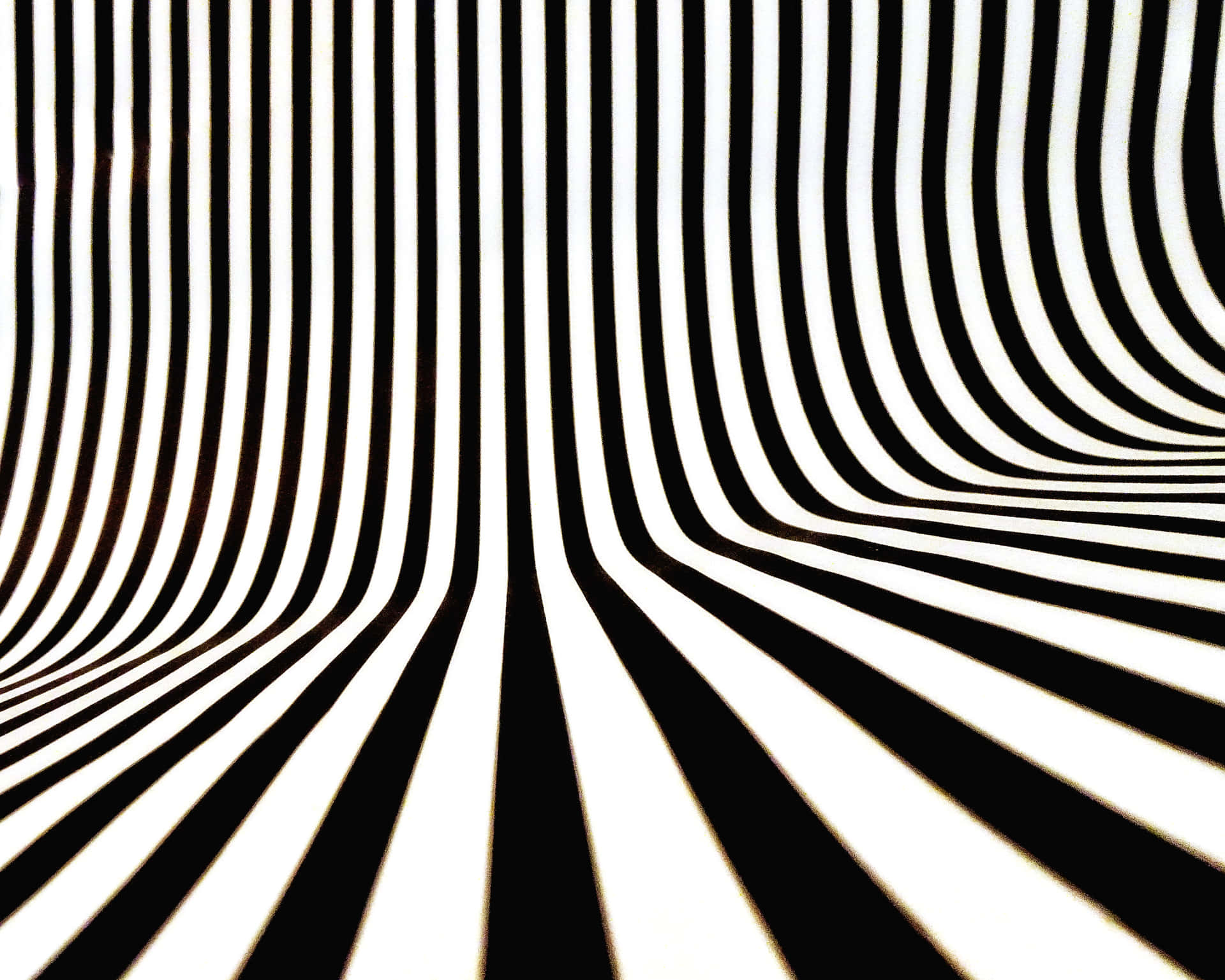 Black And White Striped Cool Optical Illusions Wall Wallpaper