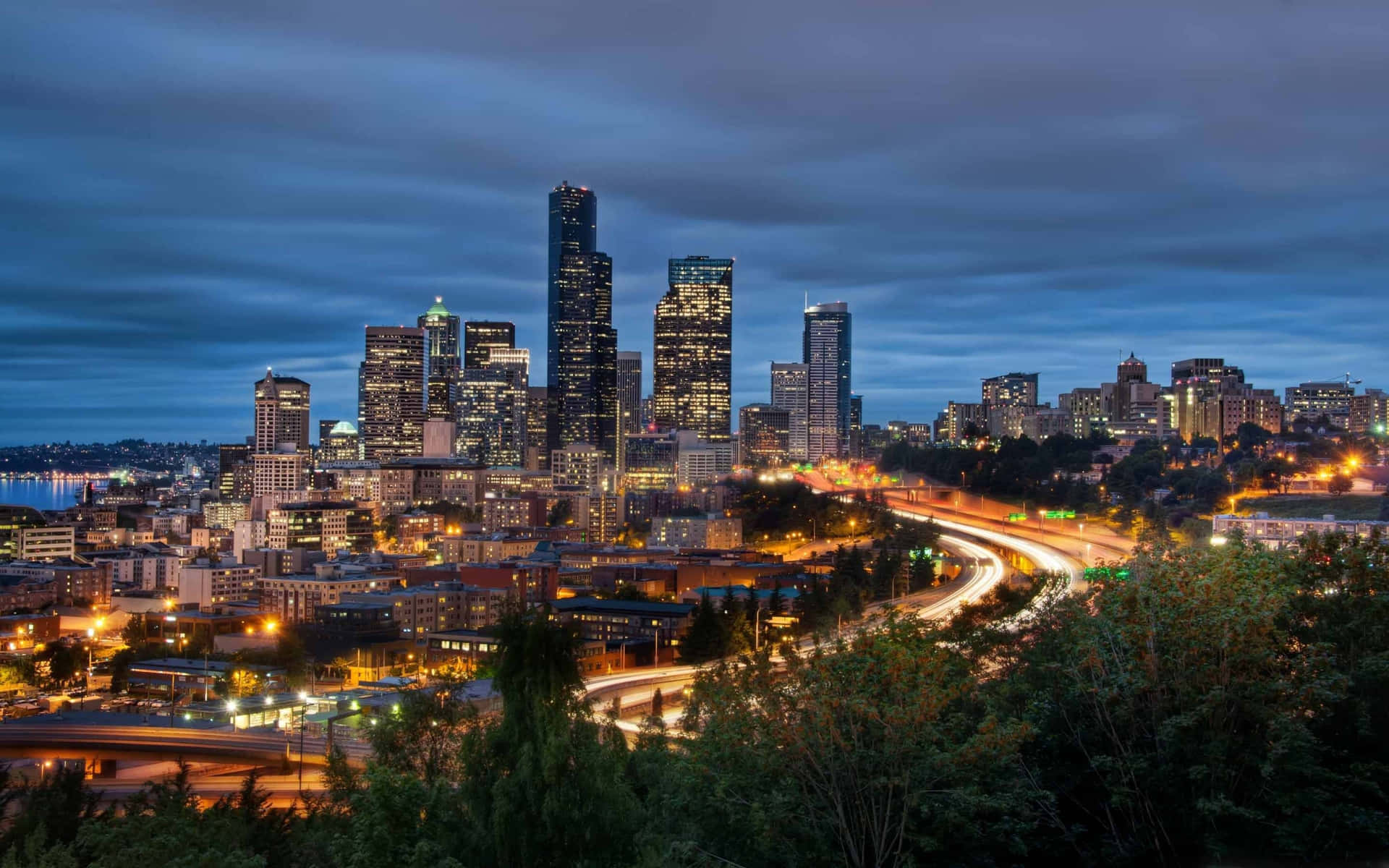 Seattle skydeskue ved skumring Wallpaper