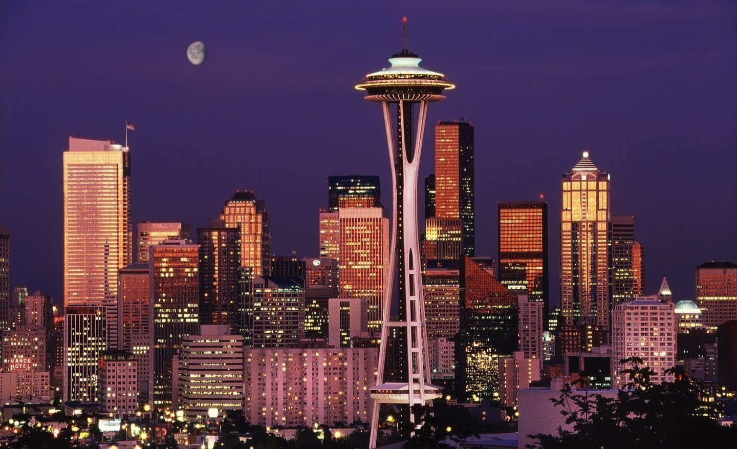 Download Cool Seattle Skyline At Night Wallpaper 
