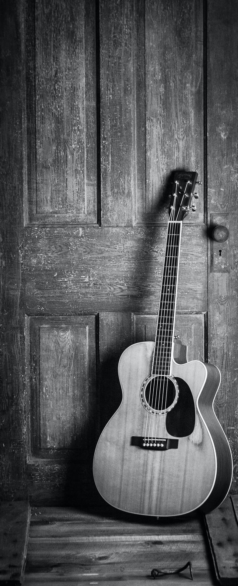 Download Coolest Iphone Black And White Guitar Wallpaper 