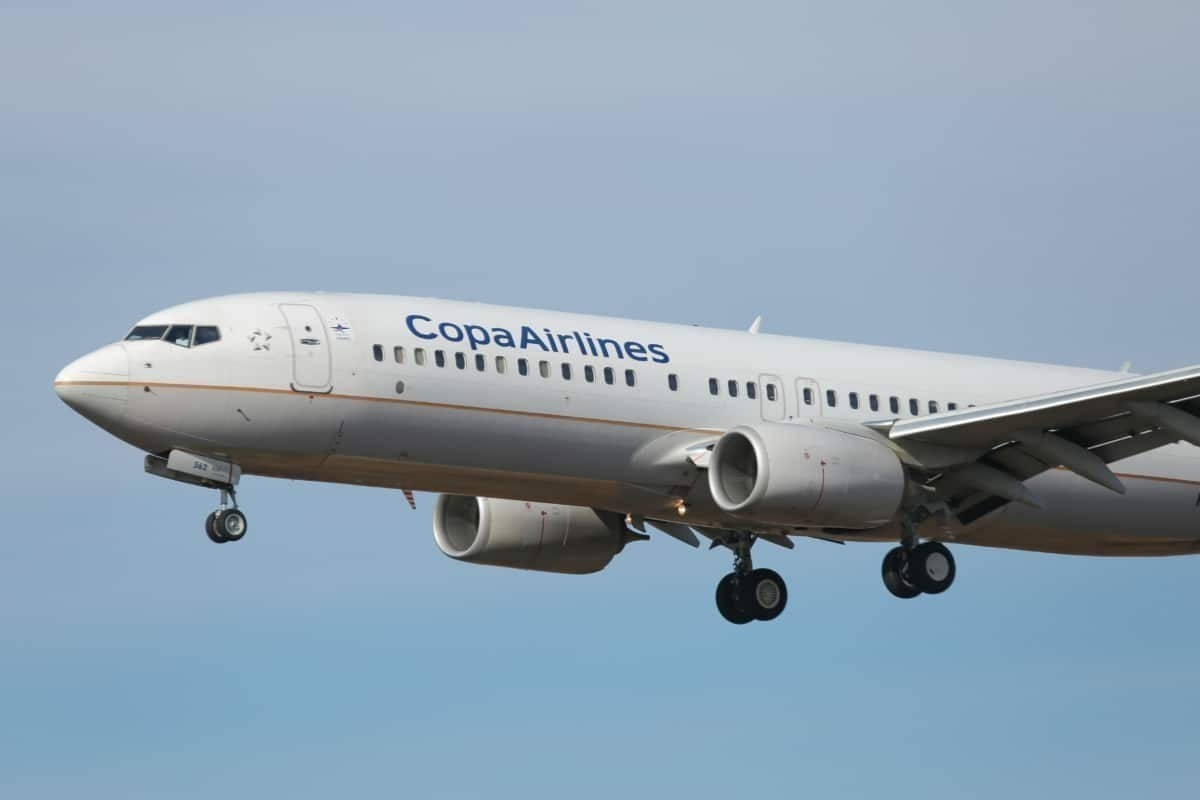 Aviónde Copa Airlines En La Parte Frontal Fondo de pantalla