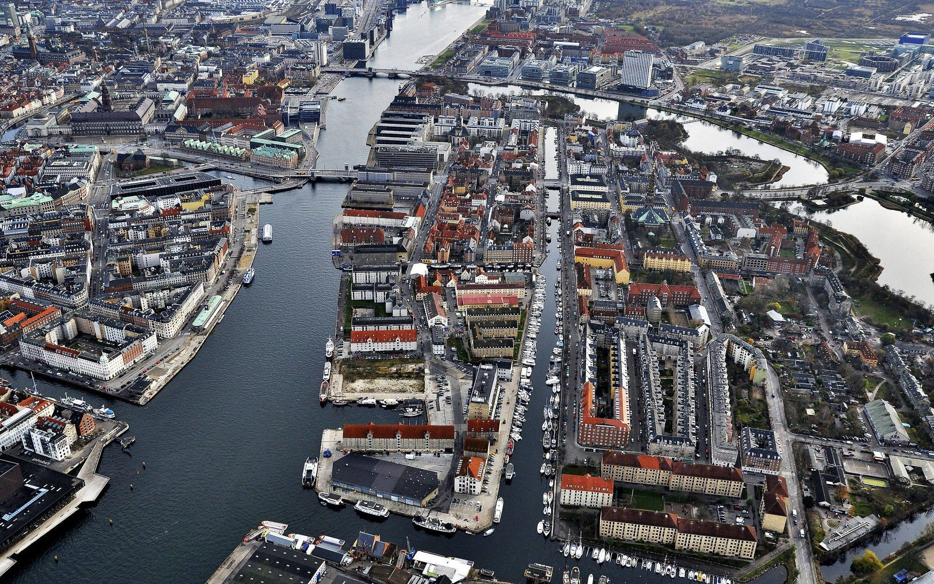 Copenhagen Long River Wallpaper