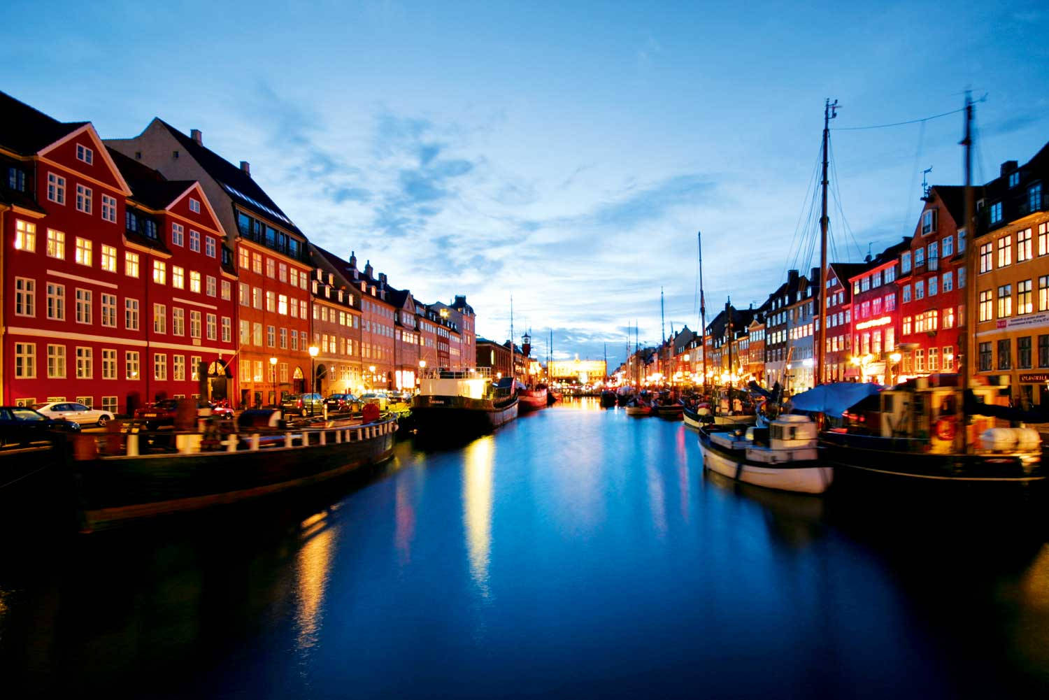 Copenhaguecon Río Y Luces. Fondo de pantalla
