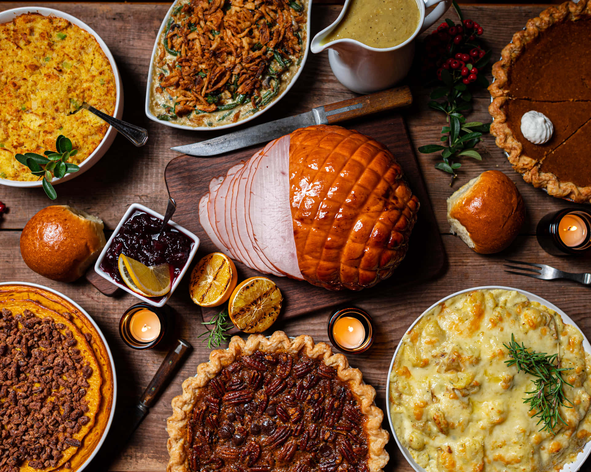 Copious Thanksgiving Feast Wallpaper