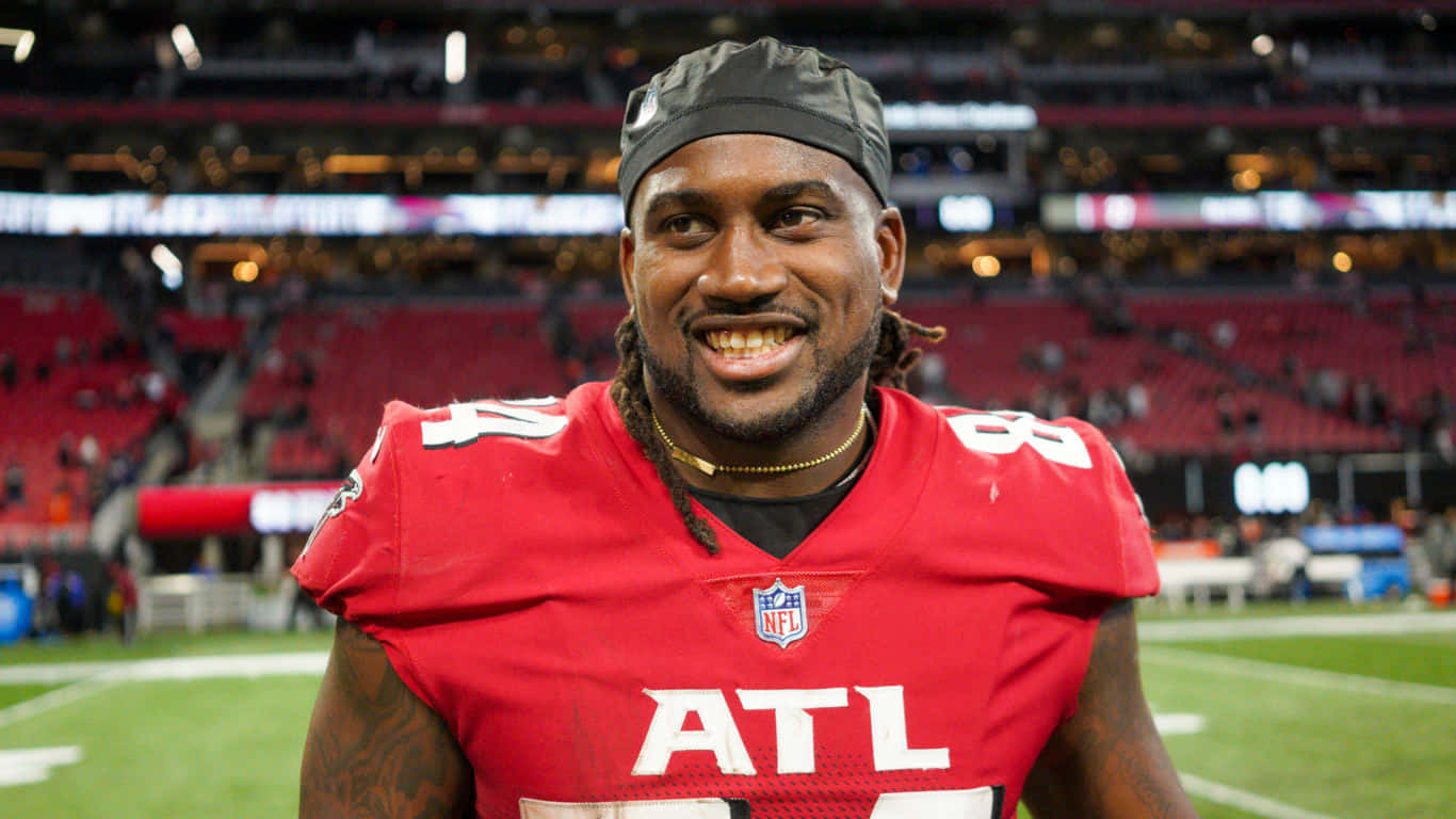 Cordarrelle Patterson Tersenyum Di Atlanta Falcons Wallpaper