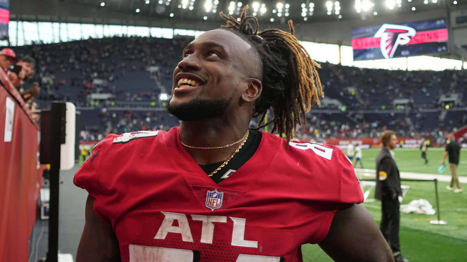 Cordarrelle Patterson Smilende Falcons Kamp Bakgrunnsbildet