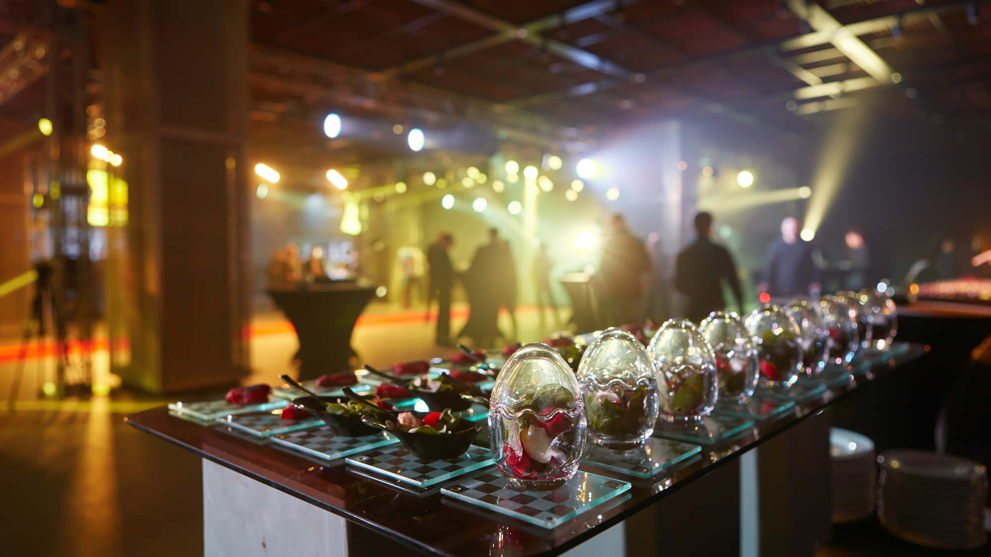 Celebrandoel Éxito En Un Evento Corporativo Fondo de pantalla