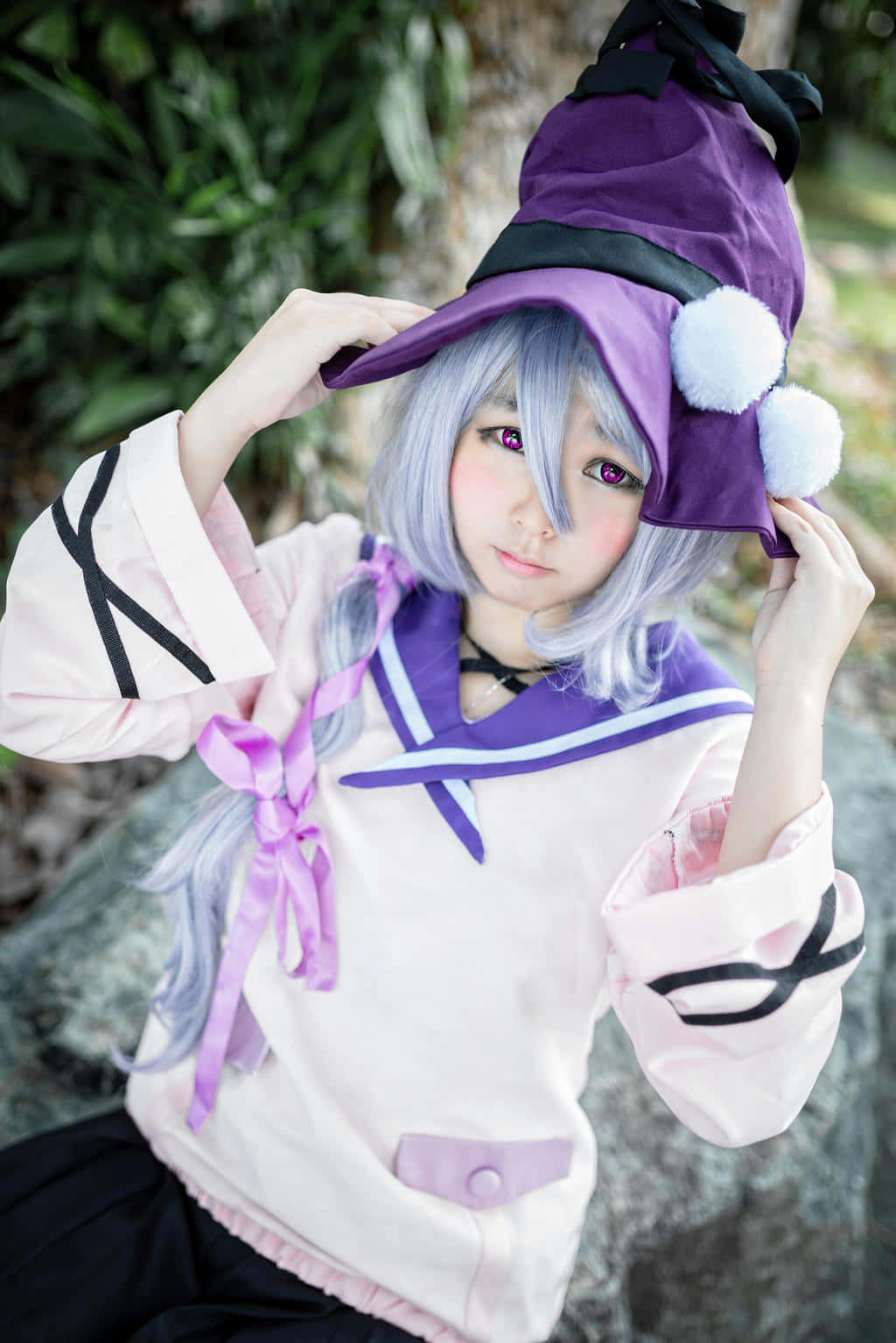 Personnage En Cosplay Avec Chapeau De Sorcière Violet Fond d'écran