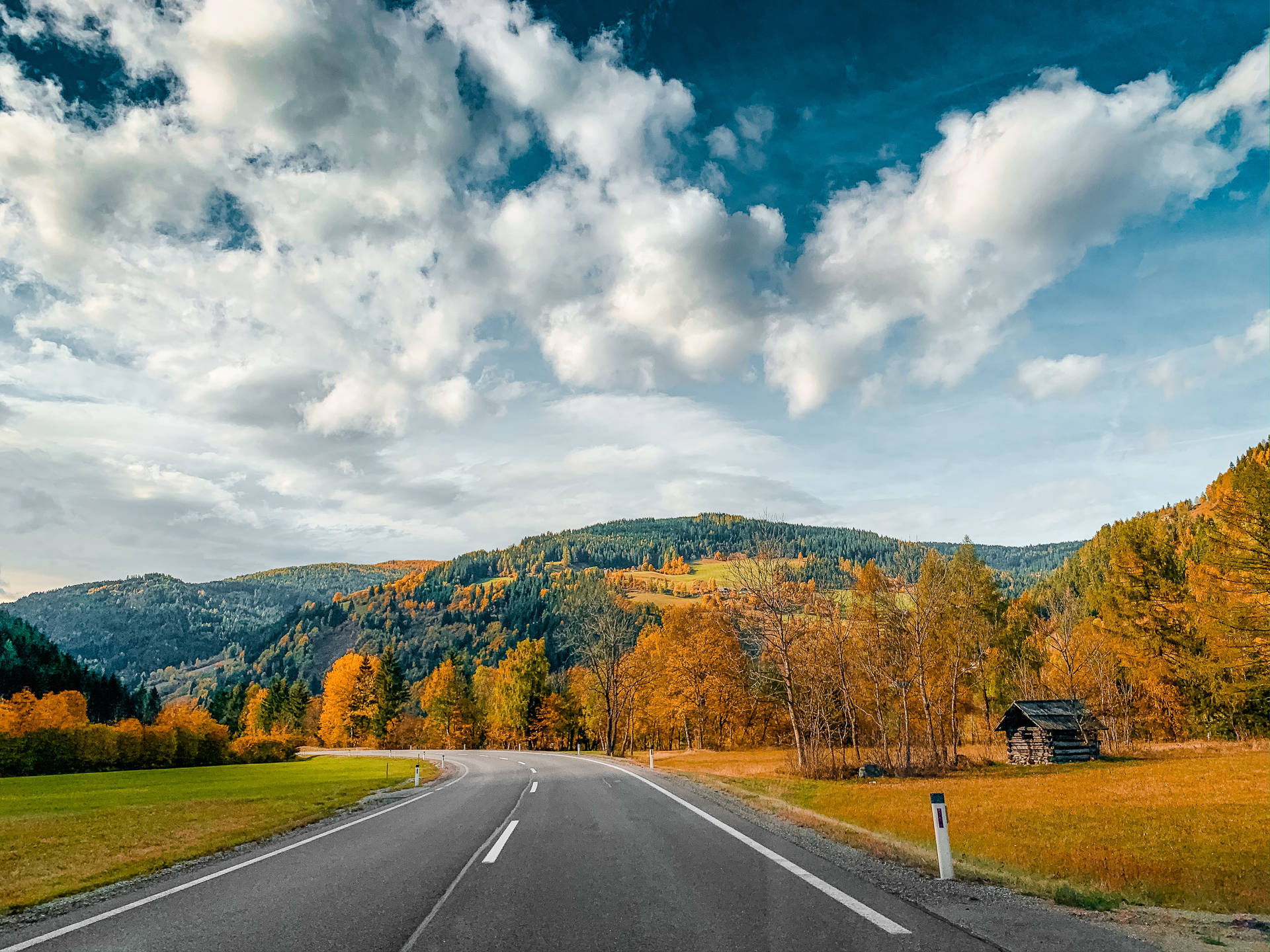 Country Road Beautiful Autumn Desktop Wallpaper