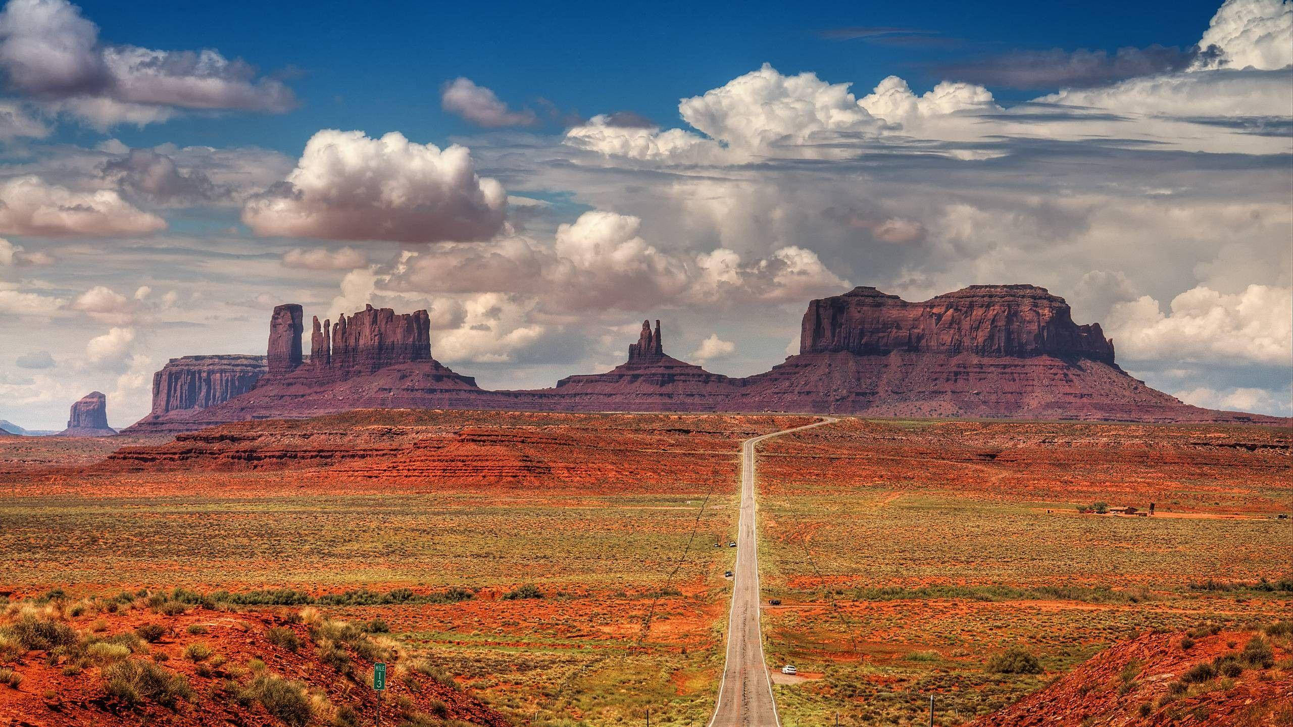 Country Western Mesas Wallpaper