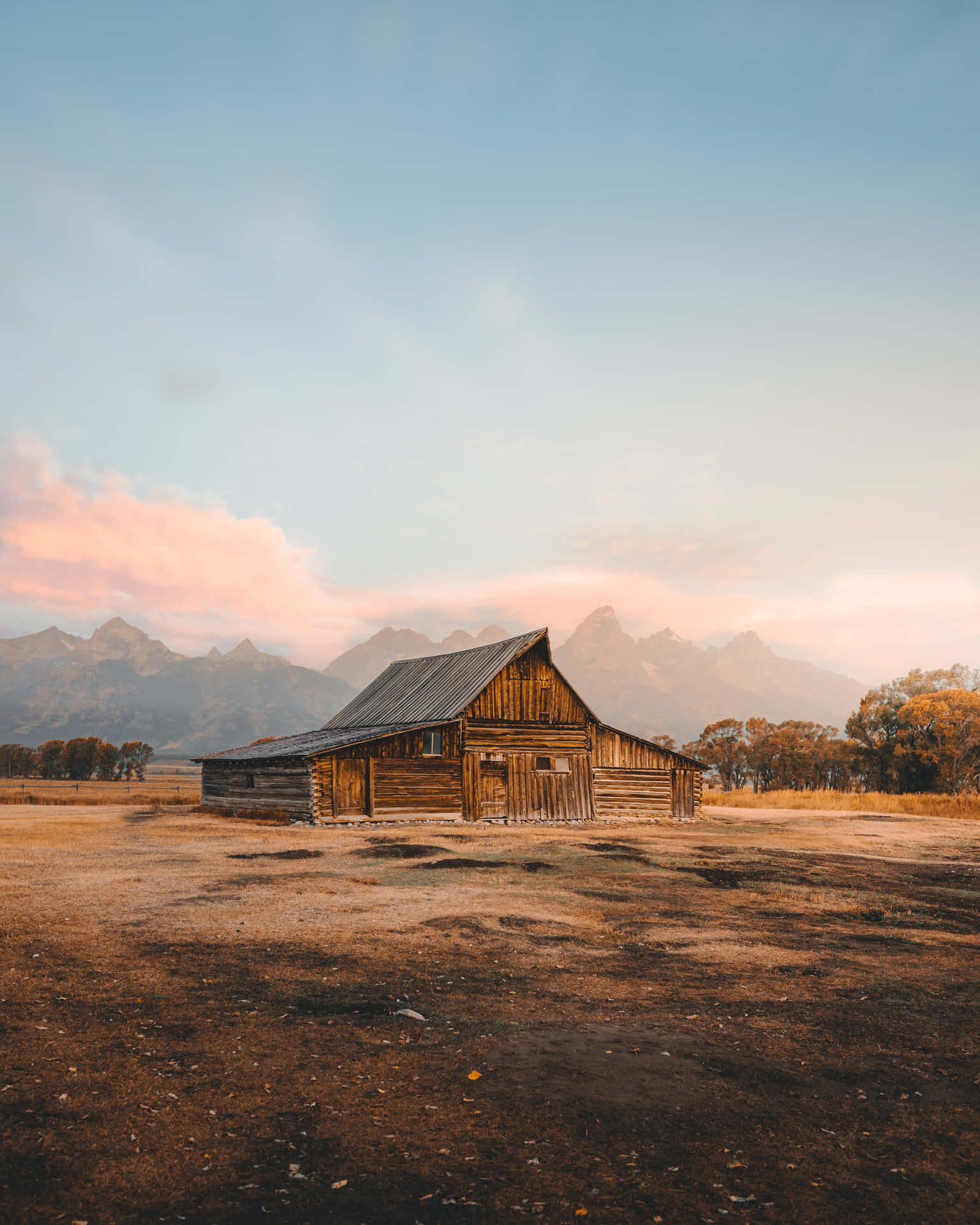 Countryside Old Barn With Mountains Wallpaper