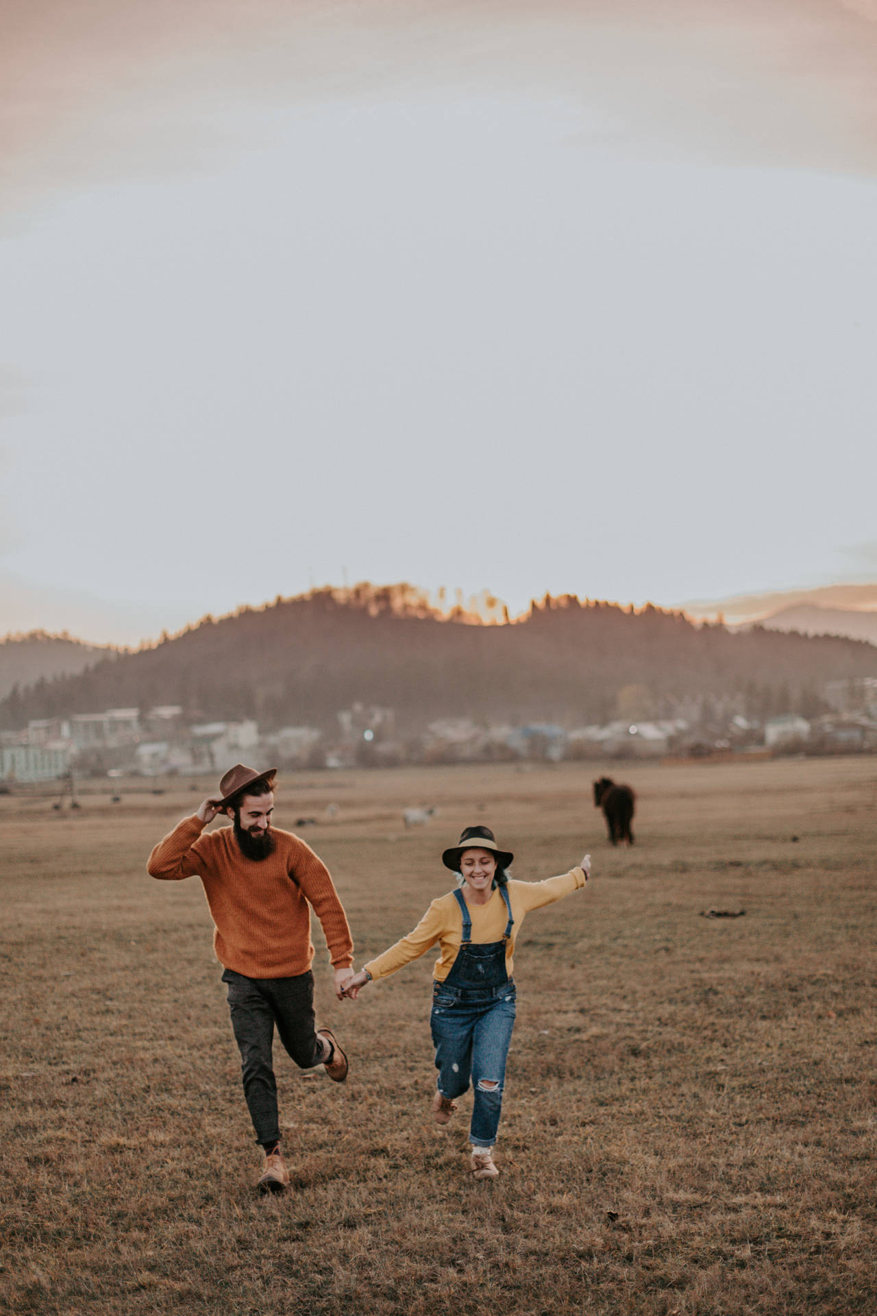 Couple In Cowboy Costume Wallpaper