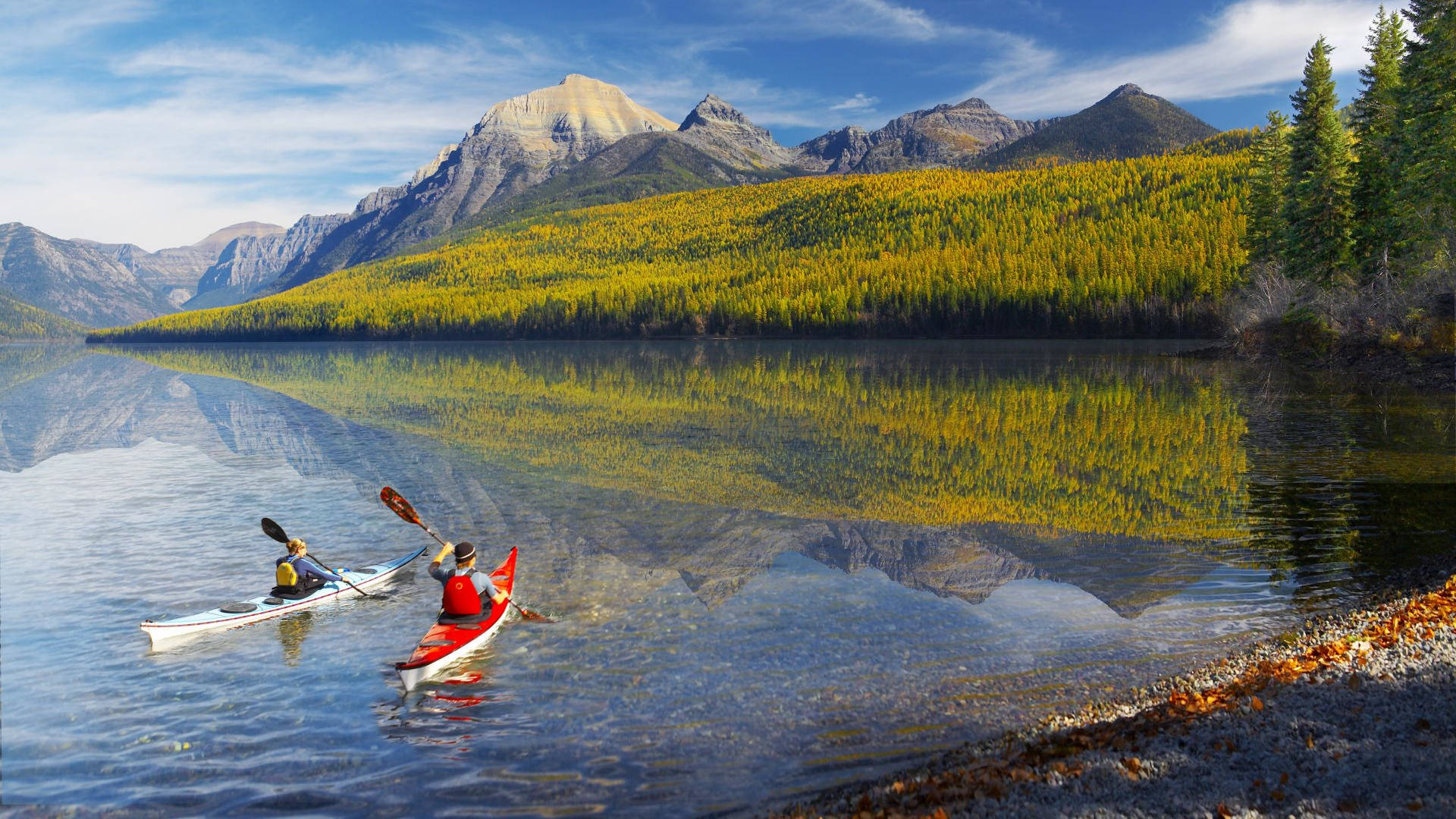 Couple Kayaking In Fresh Water Wallpaper