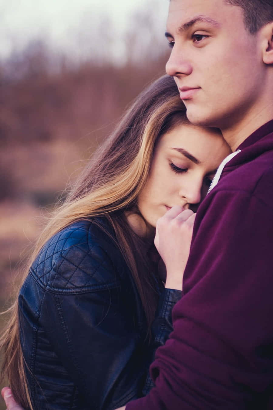 Couples Hugging Pictures 900 X 1350 Picture