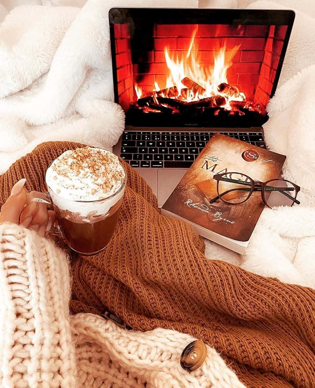 Warm and Inviting Cozy Fire Wallpaper