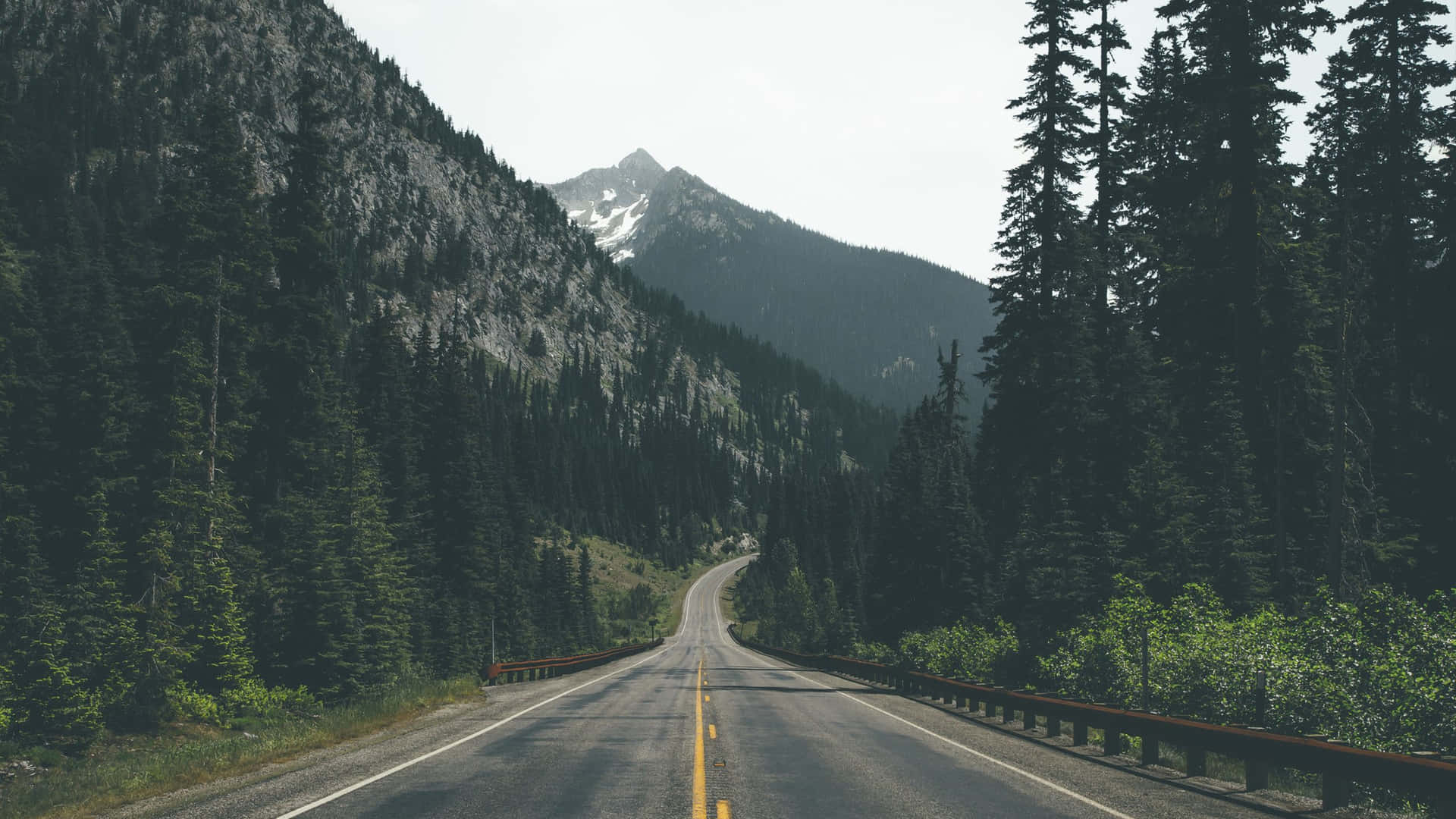 A Road In The Mountains Wallpaper