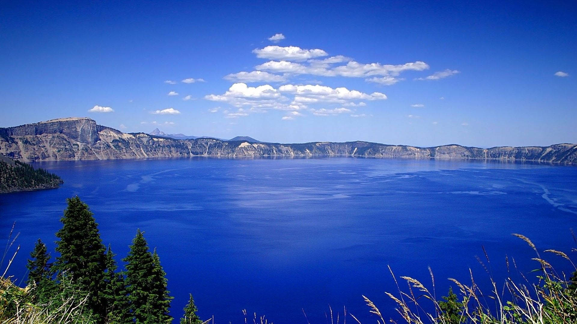 Crater Lake Blue Sky Wallpaper