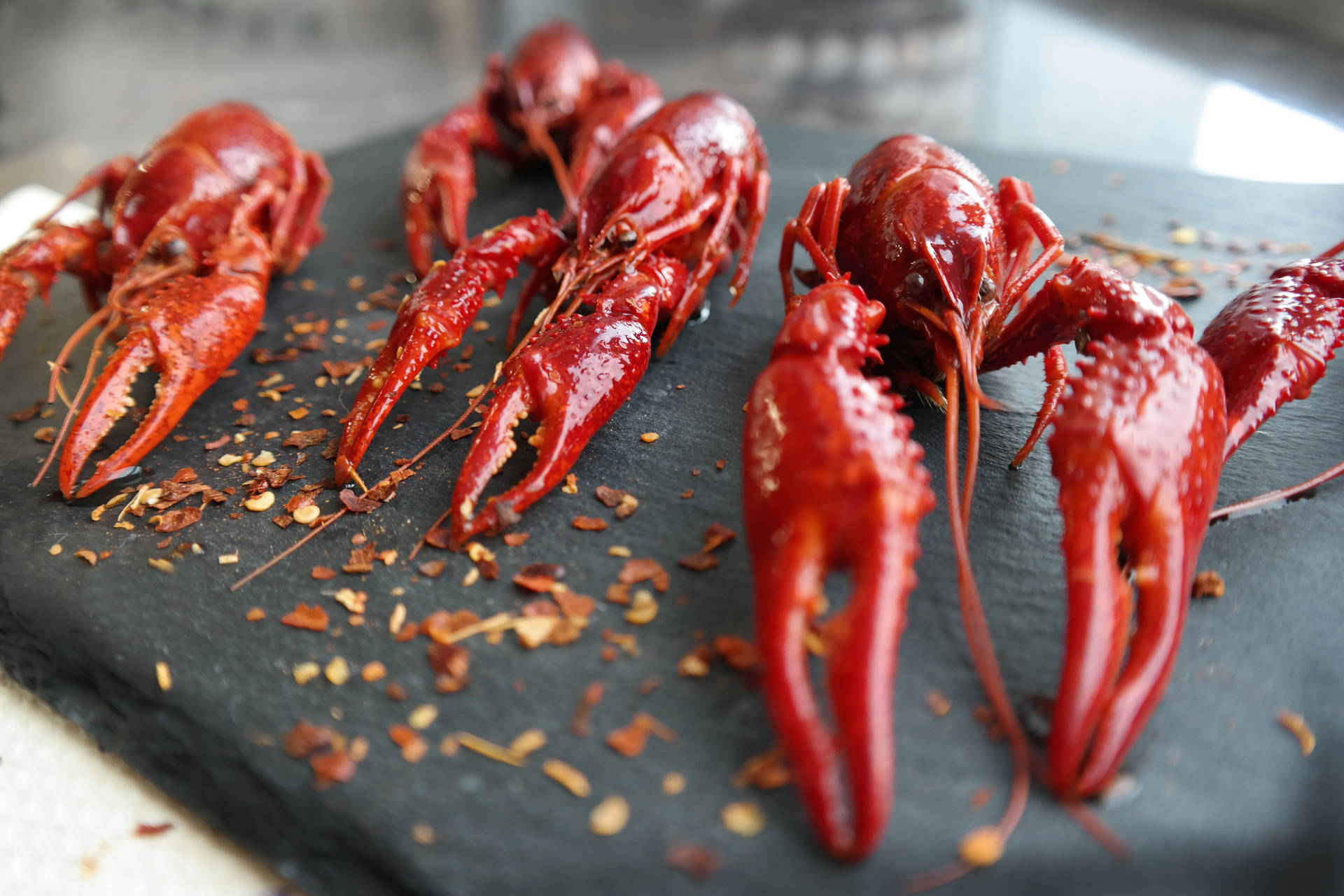 Crayfishes In Black Rock Chopping Board Wallpaper