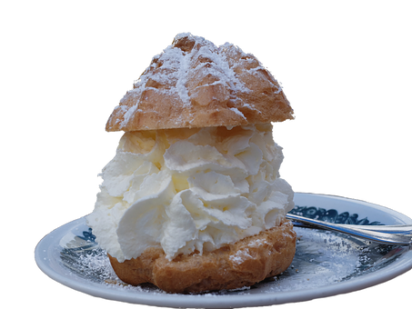 Cream Puff Dessert Delight.jpg PNG