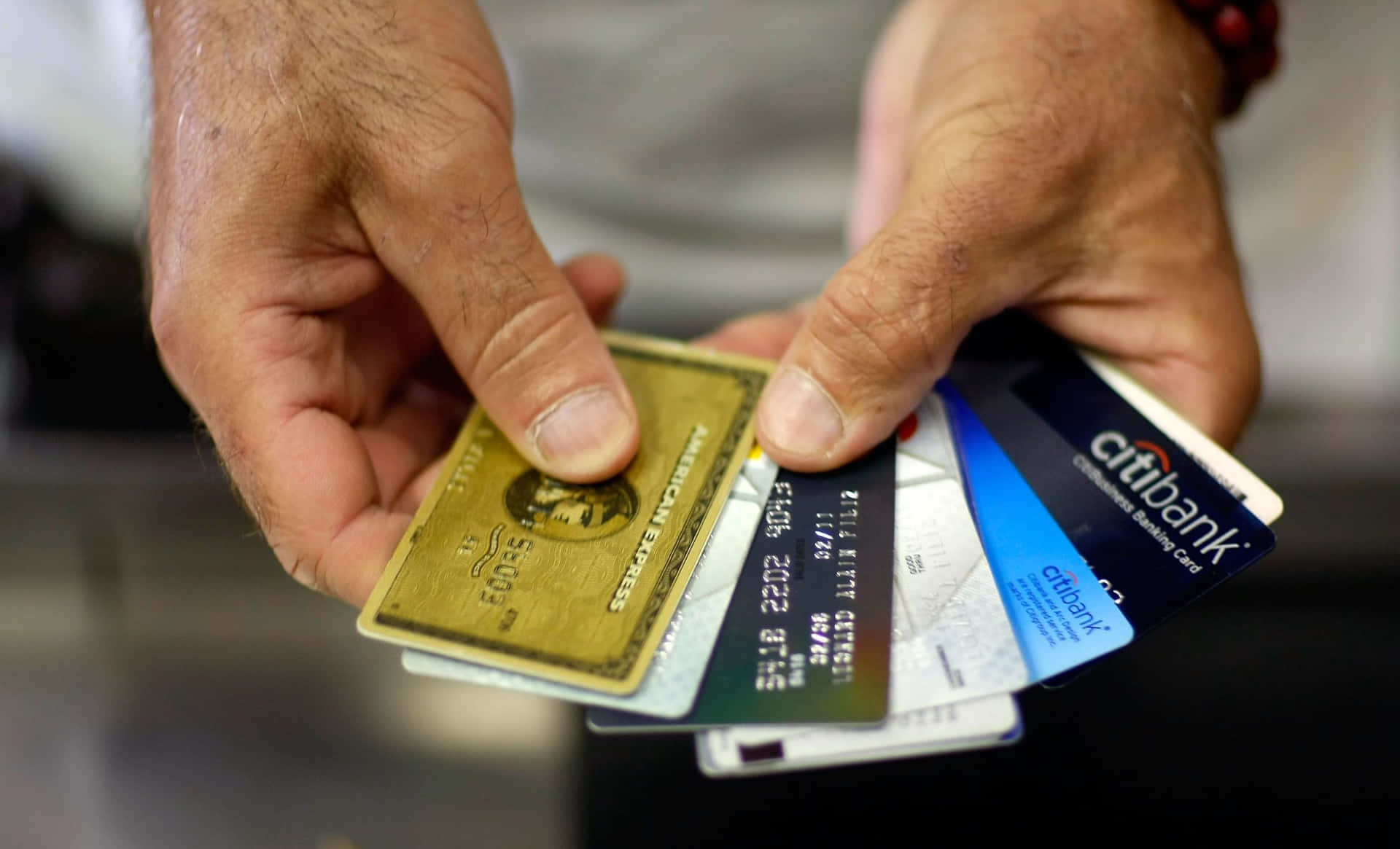 Förenkladina Ekonomiska Ärenden Med Ett Kreditkort.