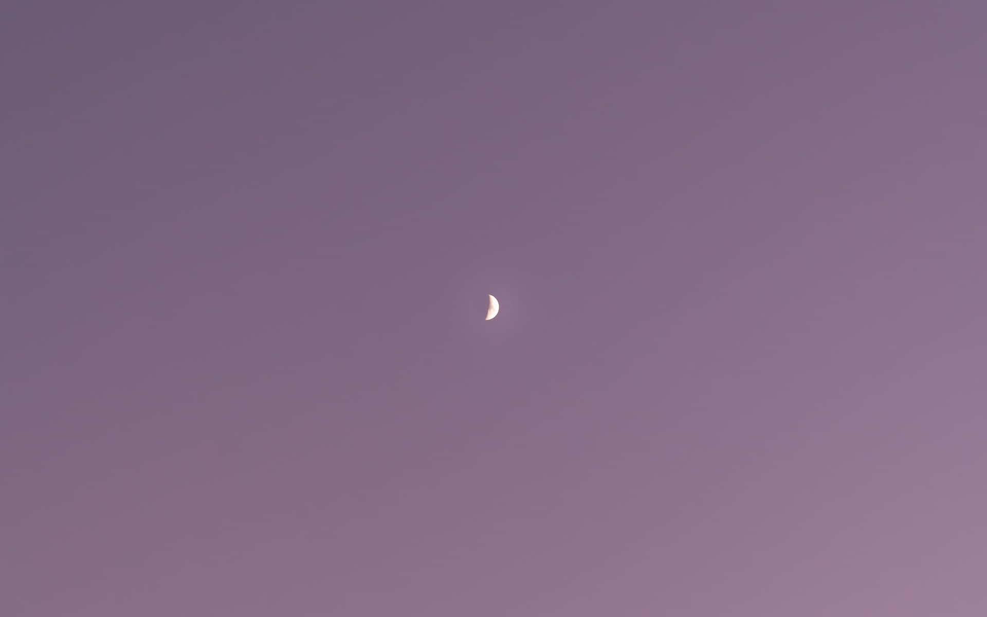 Crescent Moonin Twilight Sky Wallpaper