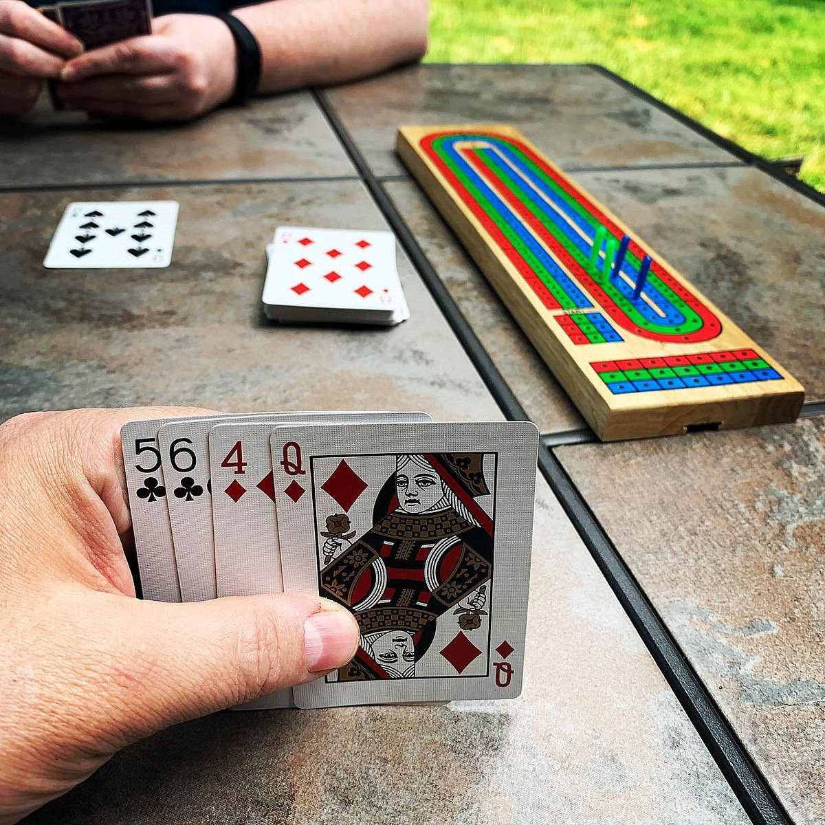 Cribbage Queen Card Playing Wallpaper