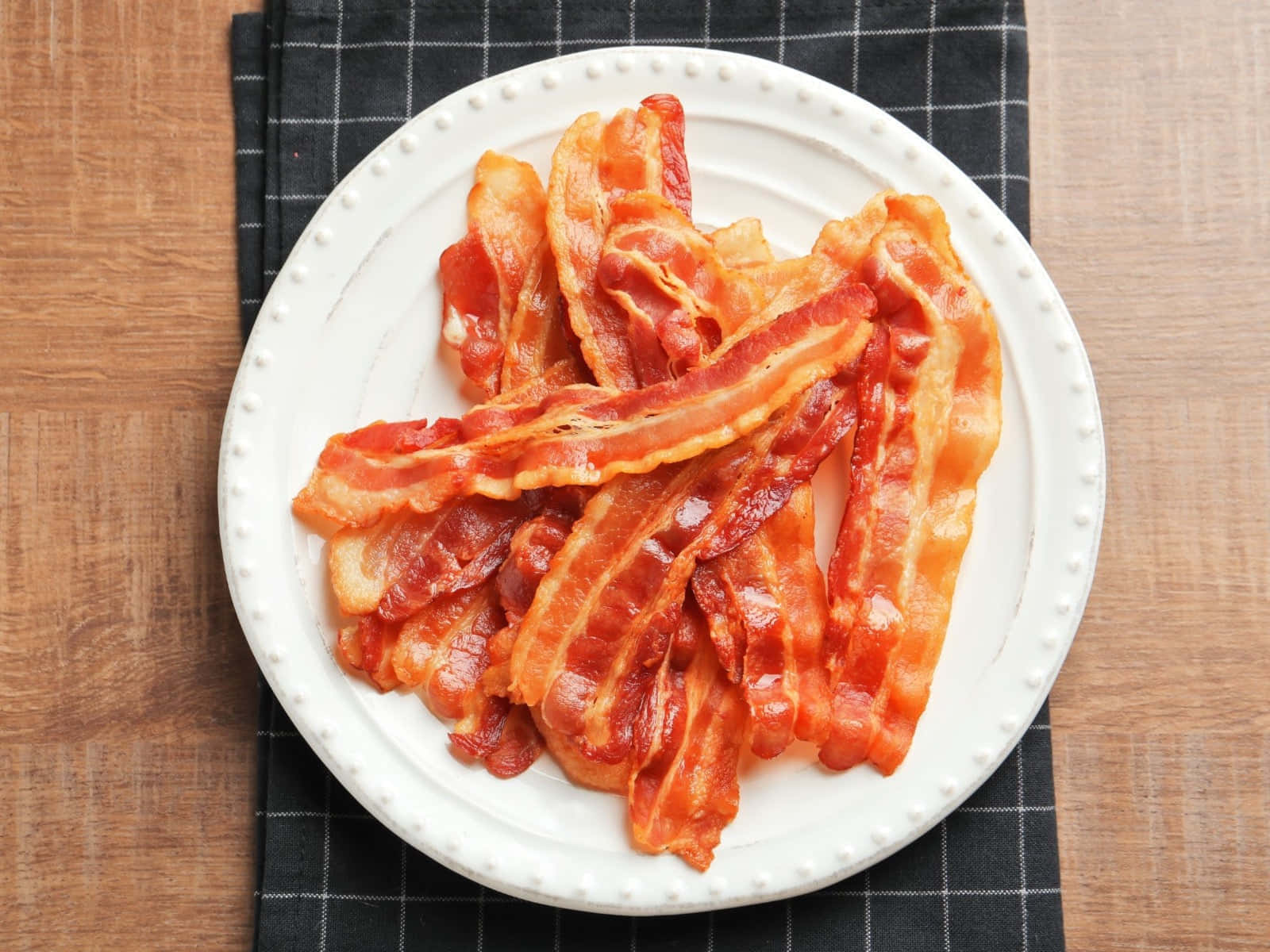 Bacon Croustillant Sur Assiette Fond d'écran