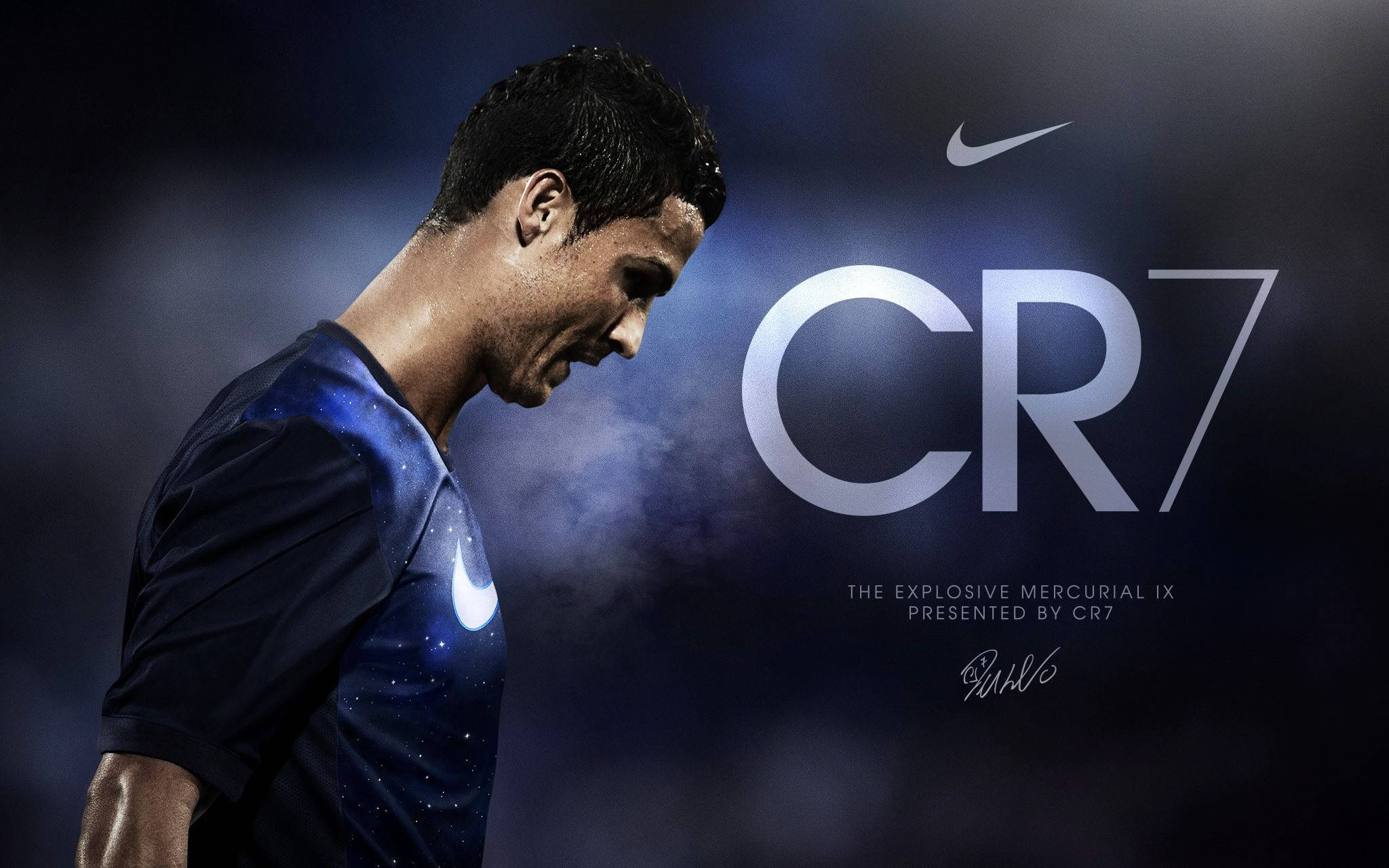 Kølig Nike CR7 Logo Tapet med Cristiano Ronaldo Wallpaper