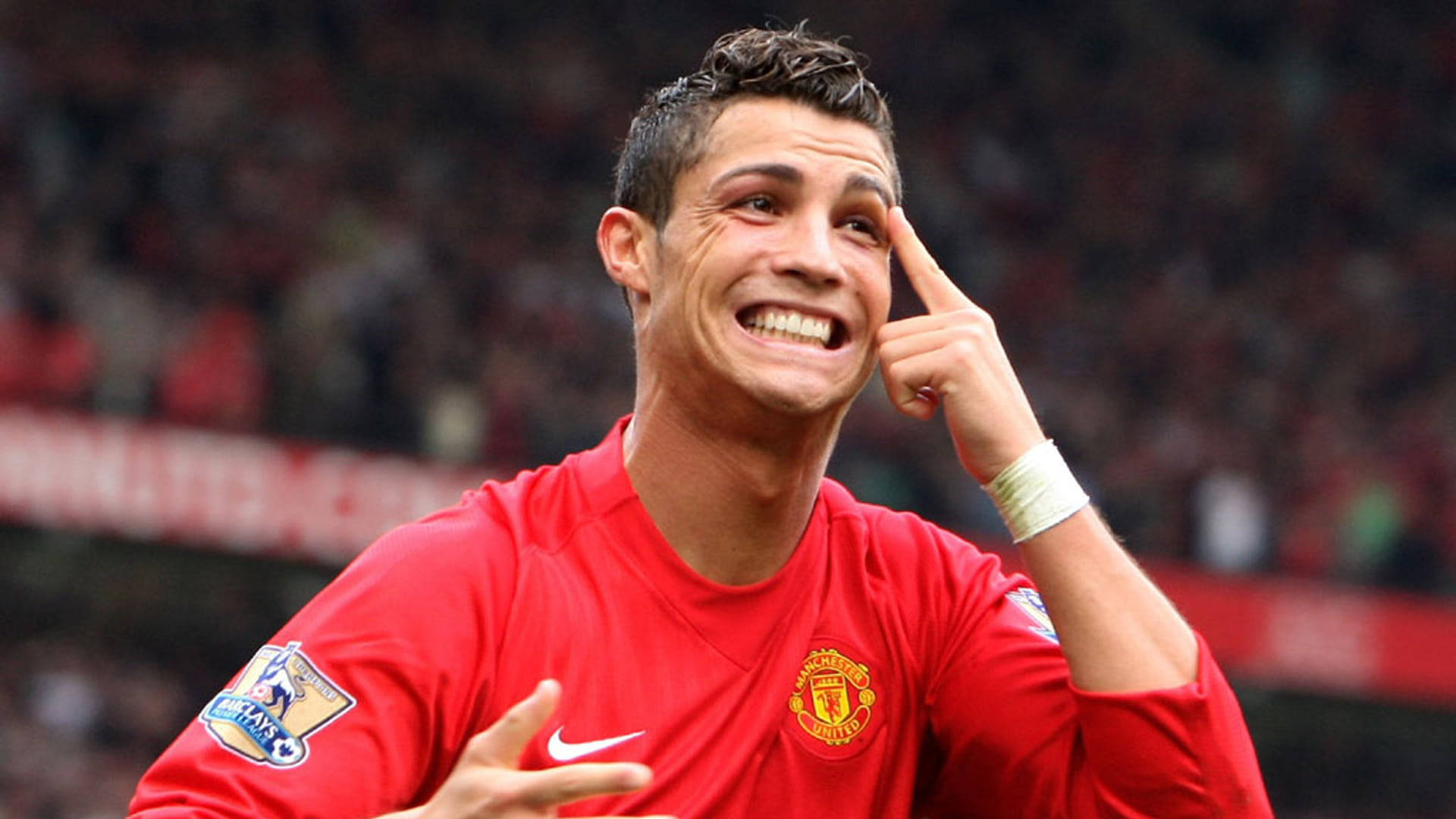 Cristiano Ronaldo Manchester United Think Pose Wallpaper