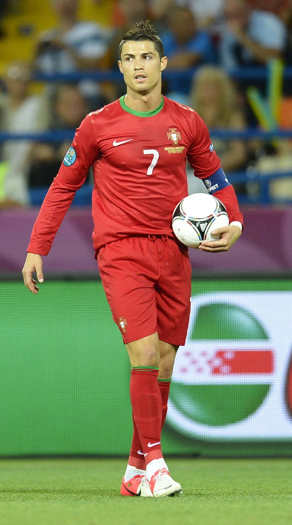 Cristianoronaldo In Azione Sul Campo