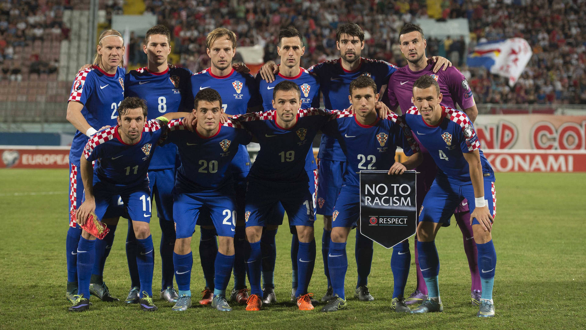 Croatia National Football Team Posing On Field Wallpaper