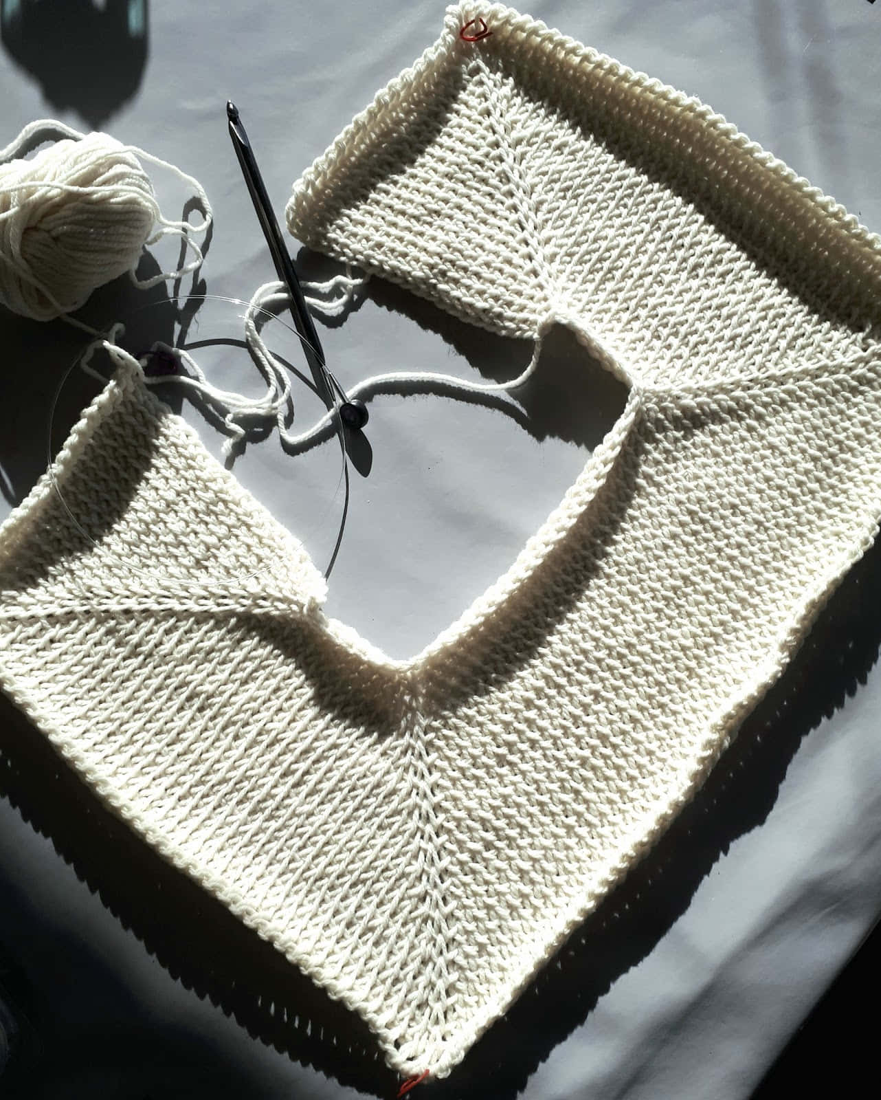 Cozy and comforting afghan - the perfect crochet project for beginners!