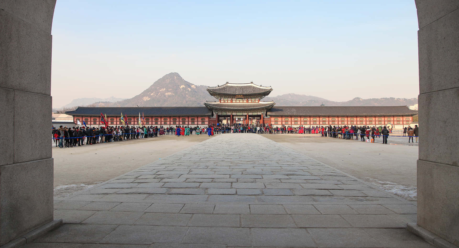 Crowd Of People At Gyeongbokgung Palace Picture