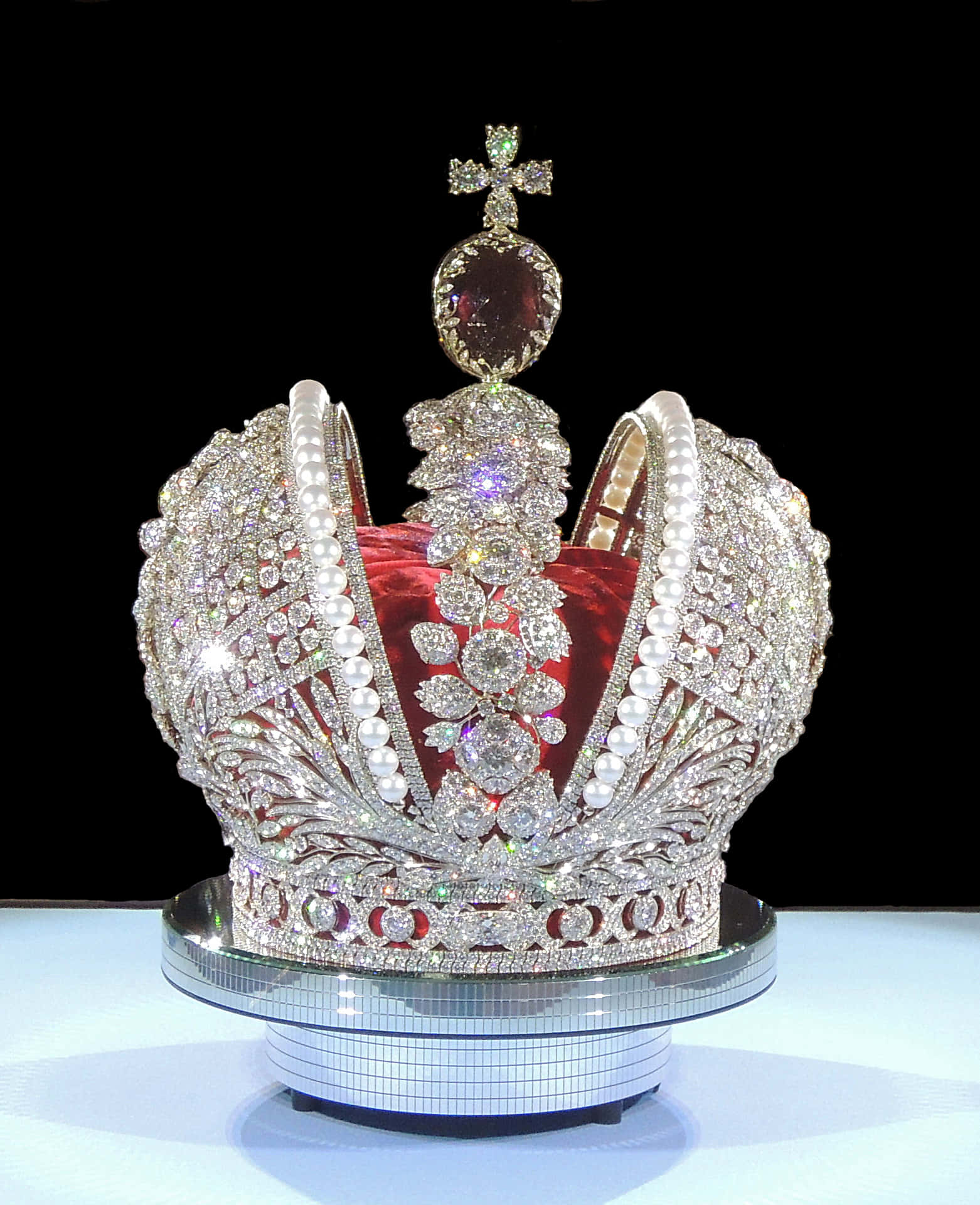 Crown Bilder 1789 X 2199