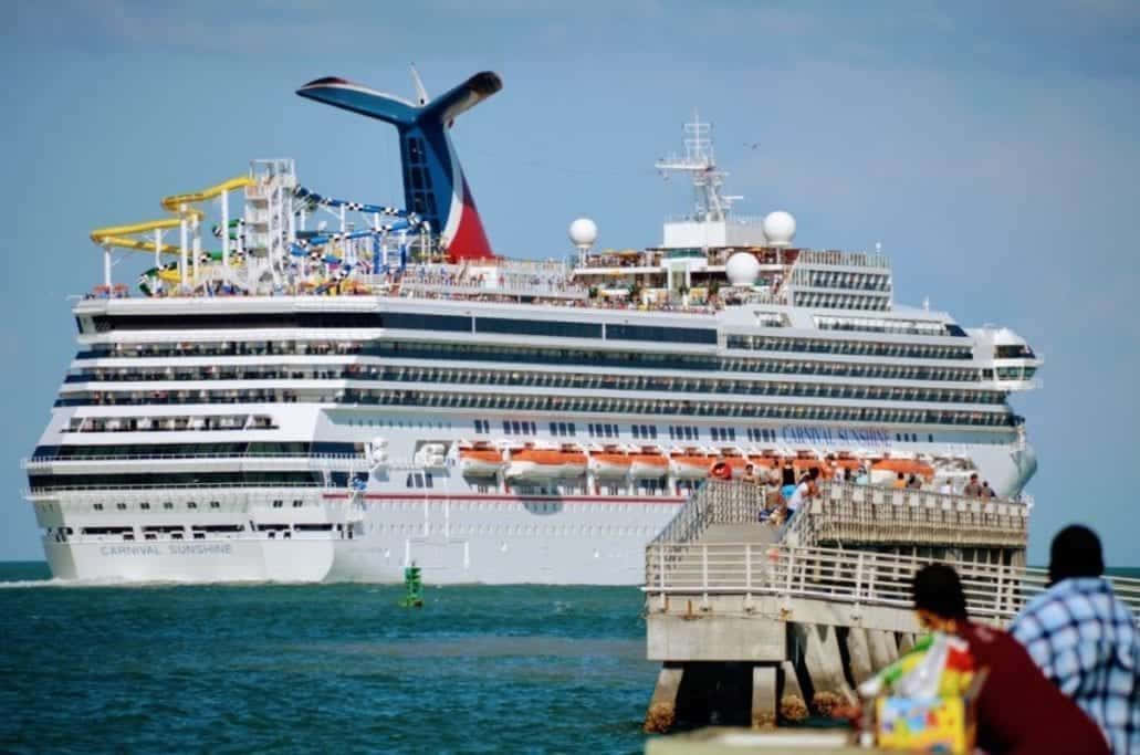 White Carnival Cruise Ship Picture