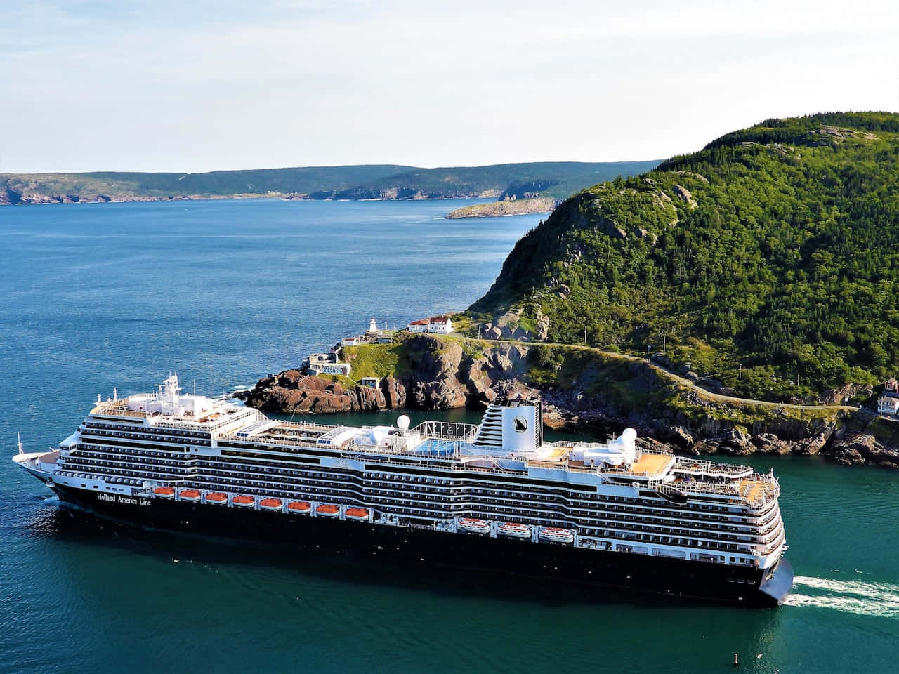 Enjoy a luxurious and stress-free experience onboard a cruise ship