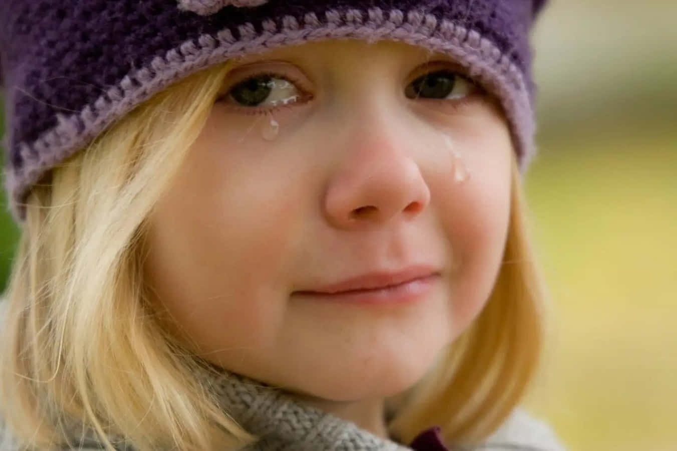 cute baby girl crying wallpapers