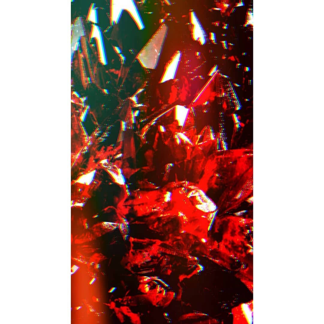 Crystal Red Baddie Wallpaper