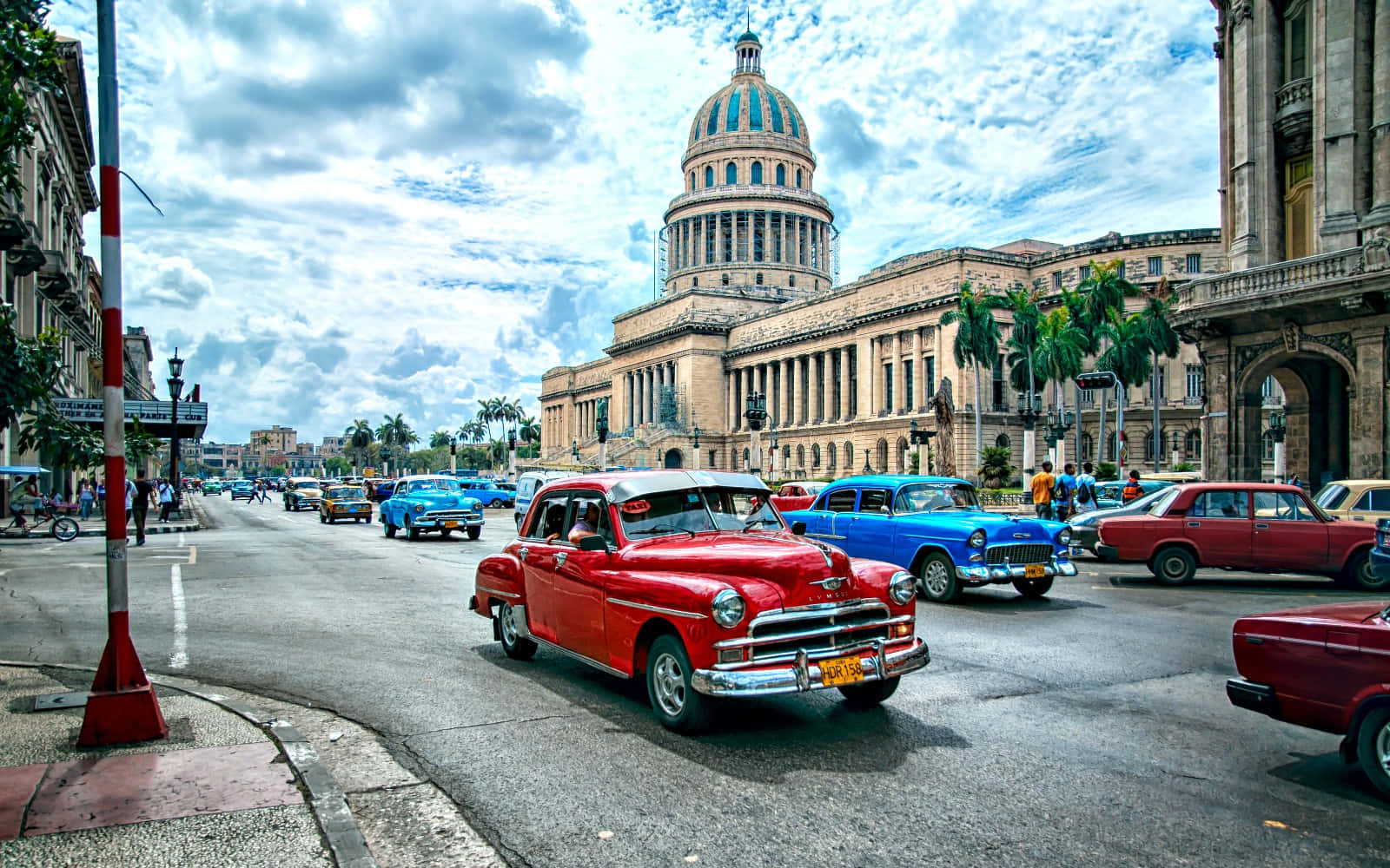 Disfrutandode Las Vistas Mágicas De Cuba