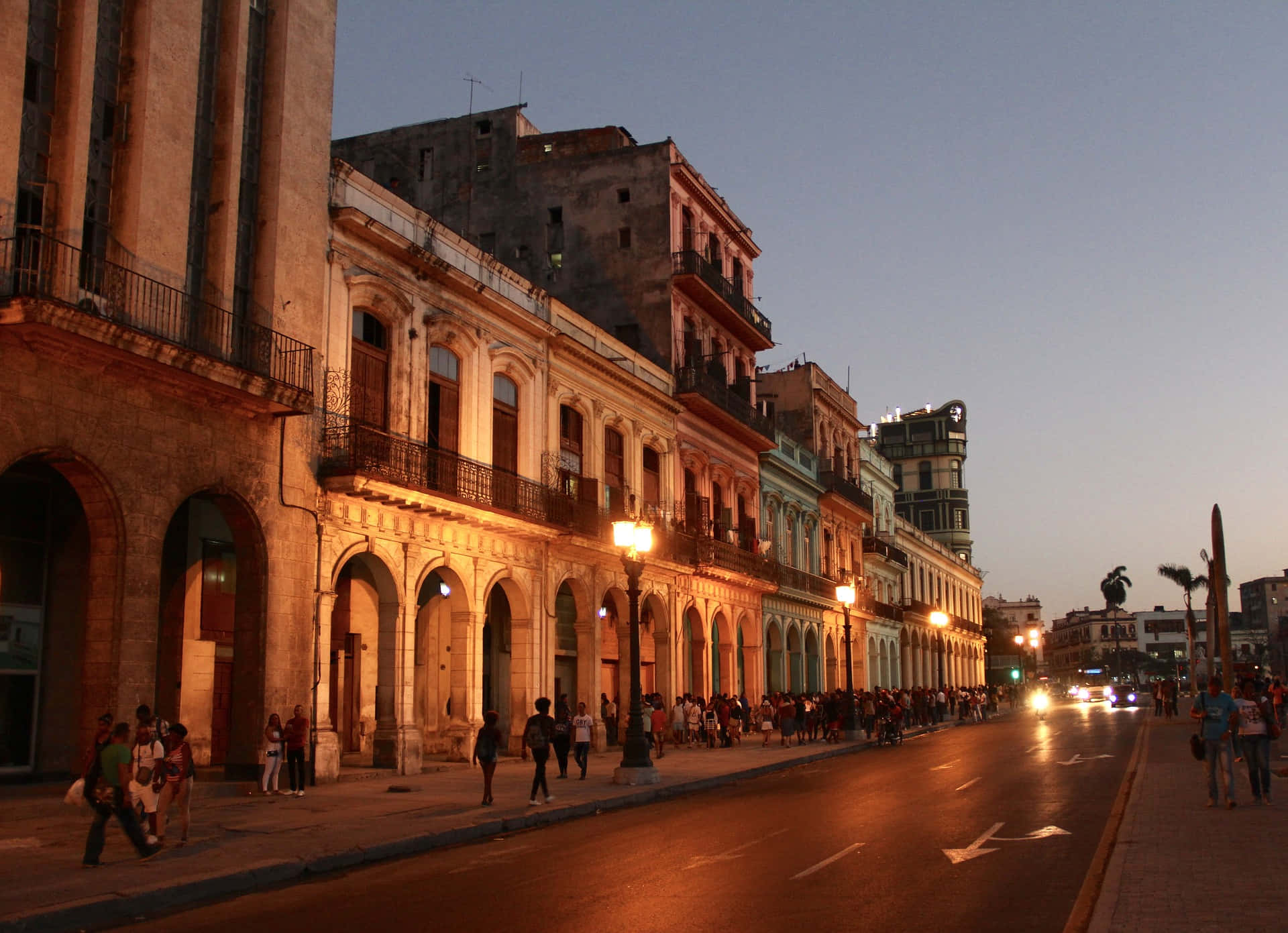 Explorandola Pintoresca Costa De Cuba.