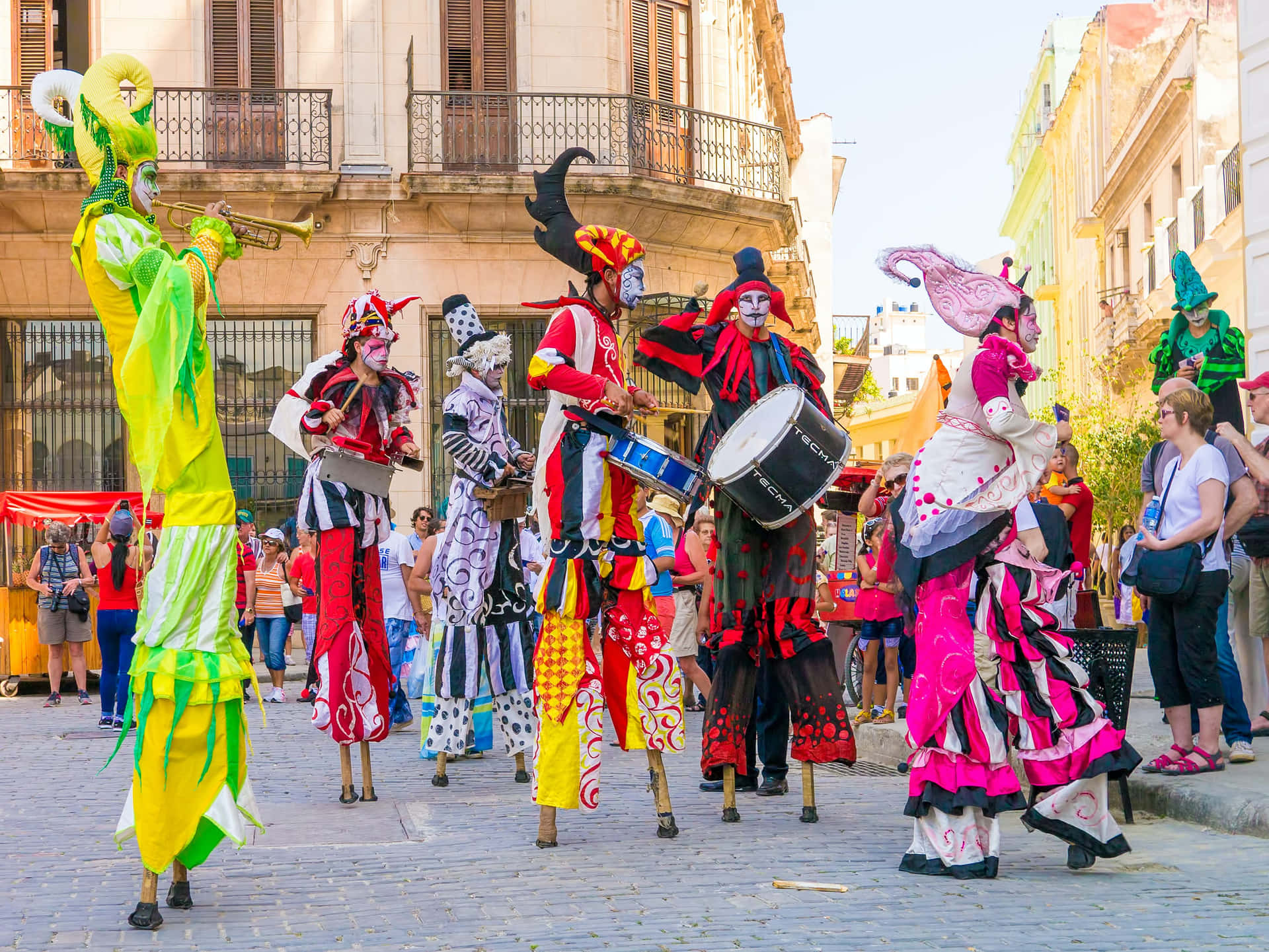 "Come and explore the mesmerizing beauty of Cuba"